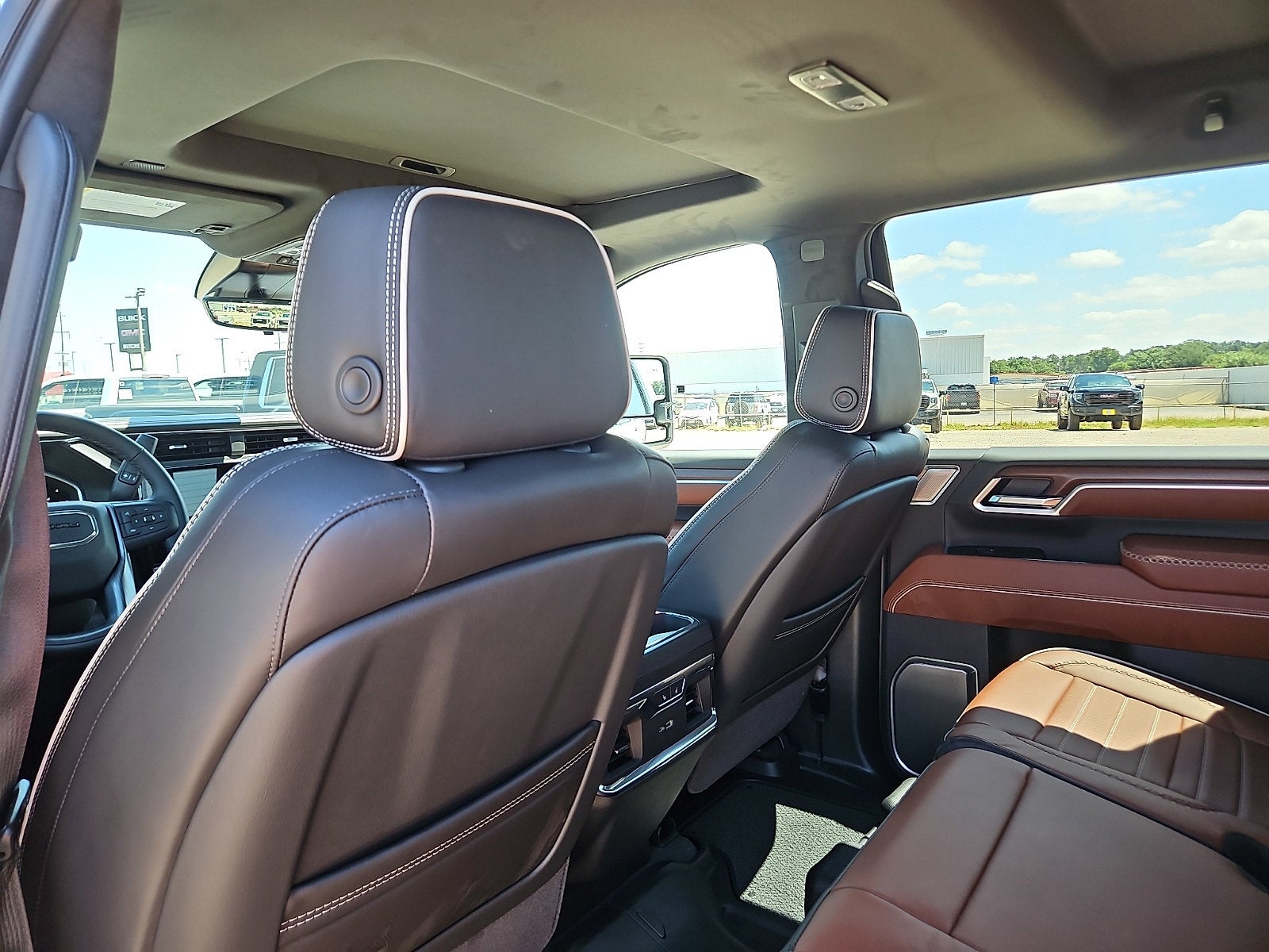 2026 GMC Sierra 3500 HD Denali Ultimate DRW