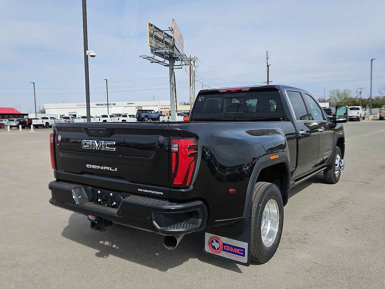 2026 GMC Sierra 3500 HD Denali Ultimate DRW