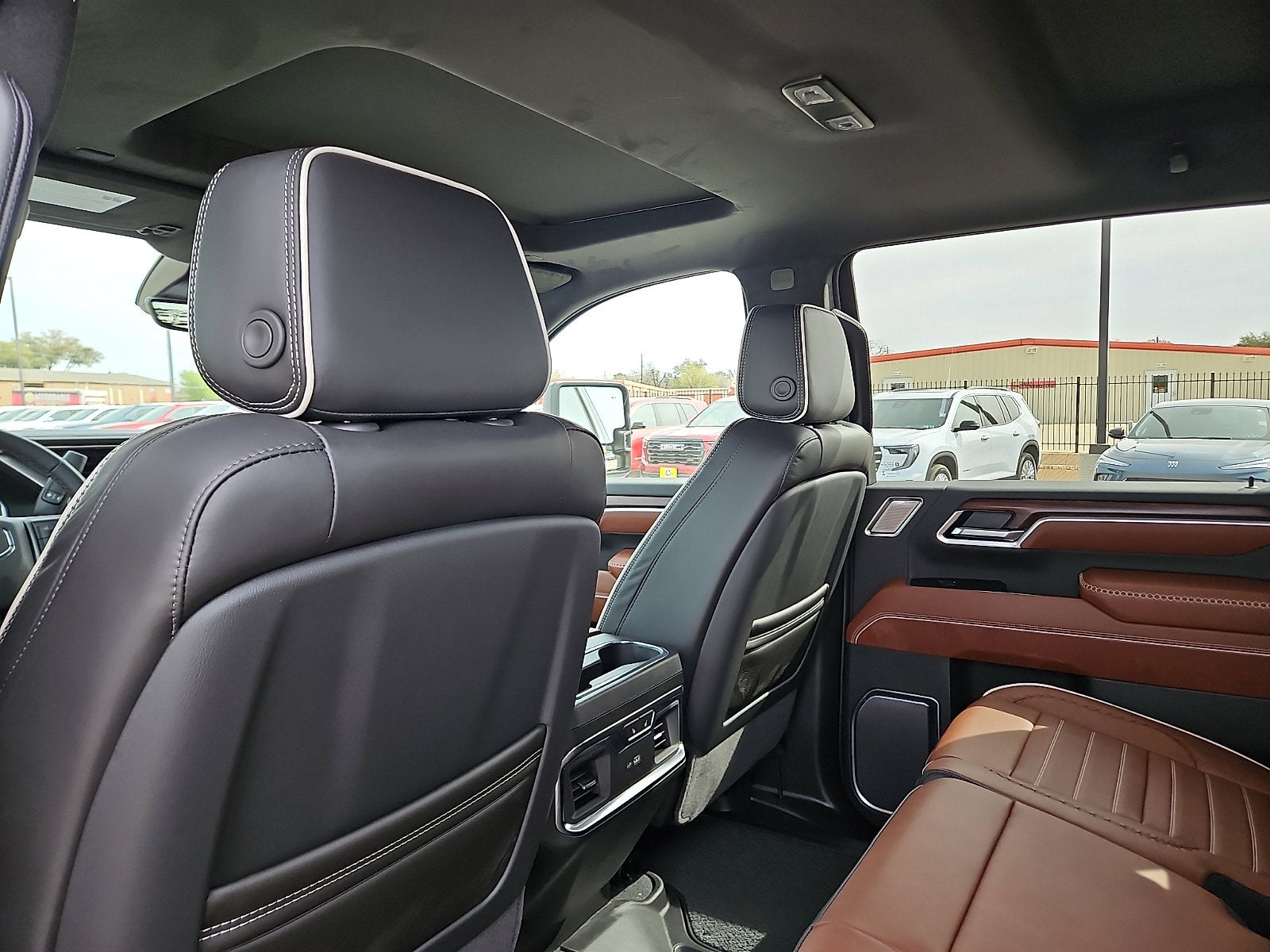 2026 GMC Sierra 3500 HD Denali Ultimate DRW