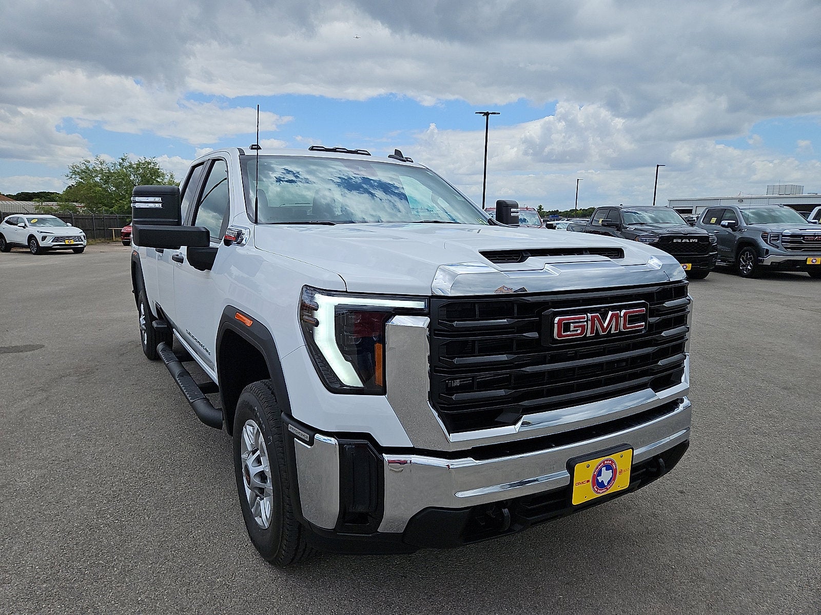 2026 GMC Sierra 2500 HD Pro