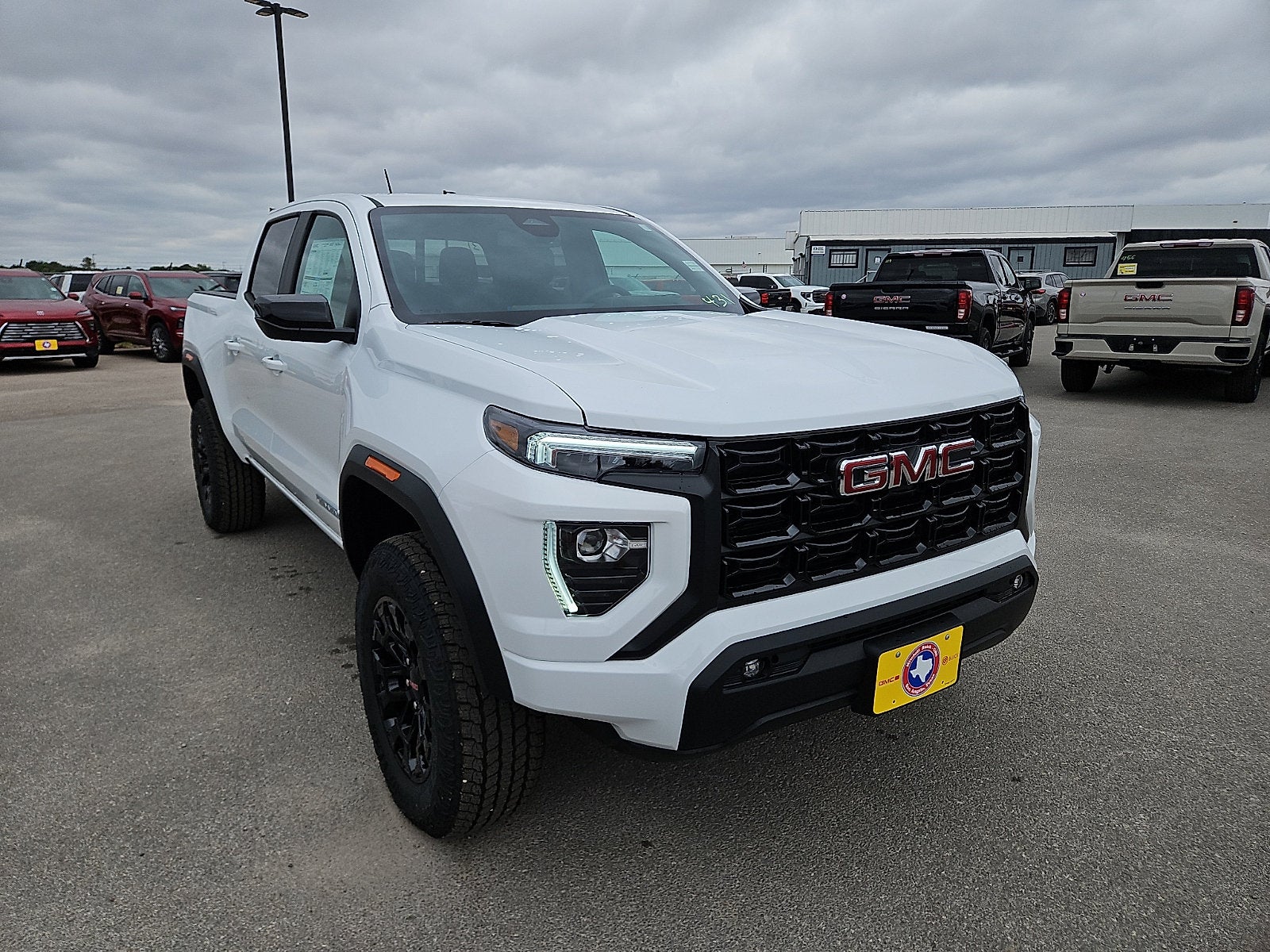 2026 GMC Canyon Elevation