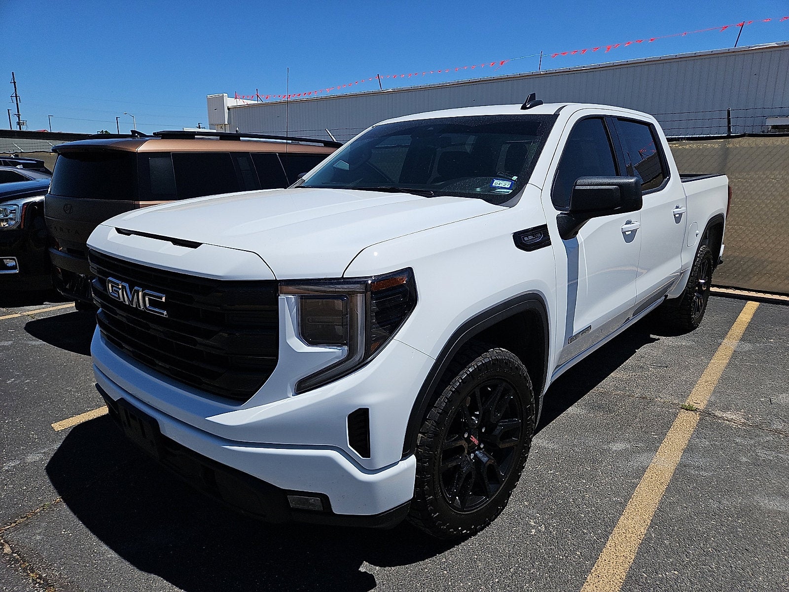 2025 GMC Sierra 2WD Crew Cab Short Box Elevation's photo