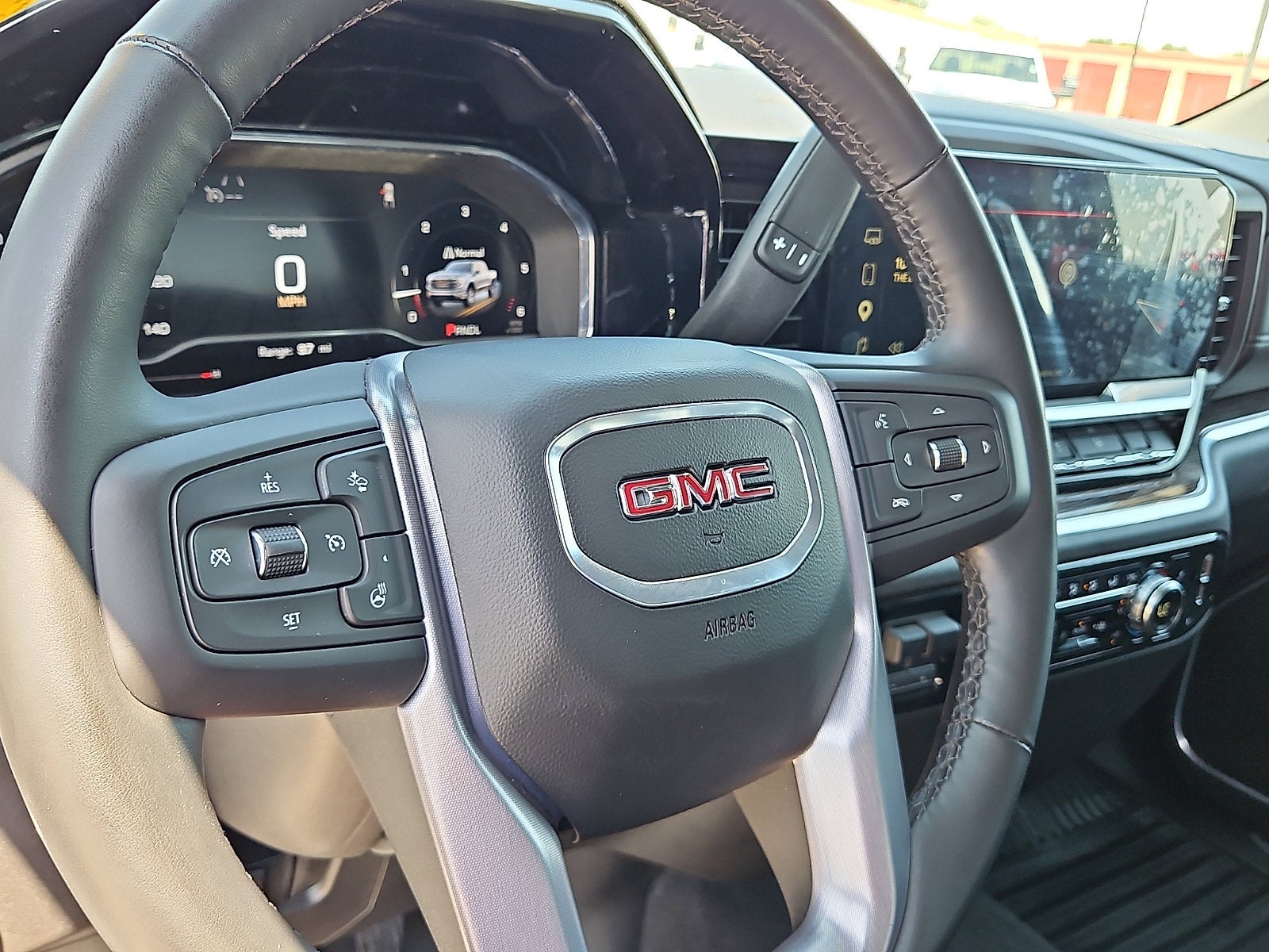 2025 GMC Sierra 1500 Elevation