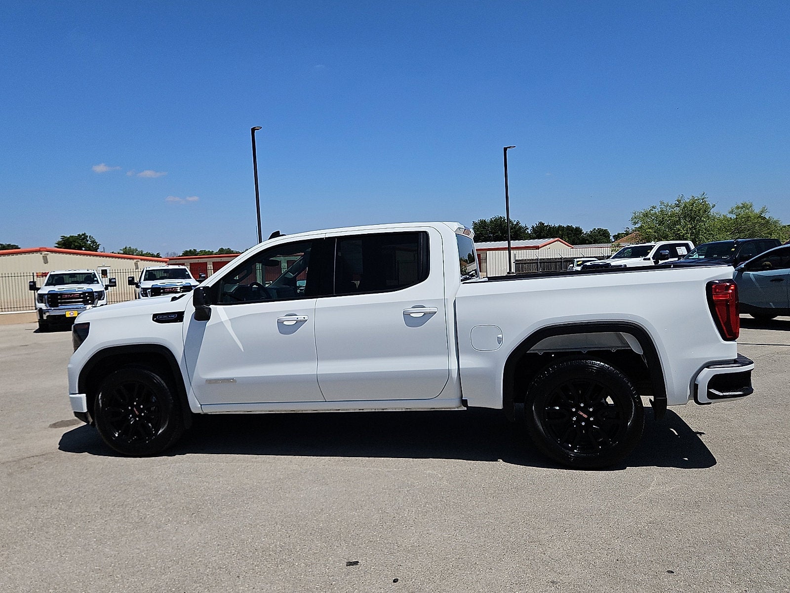 2025 GMC Sierra 1500 Elevation