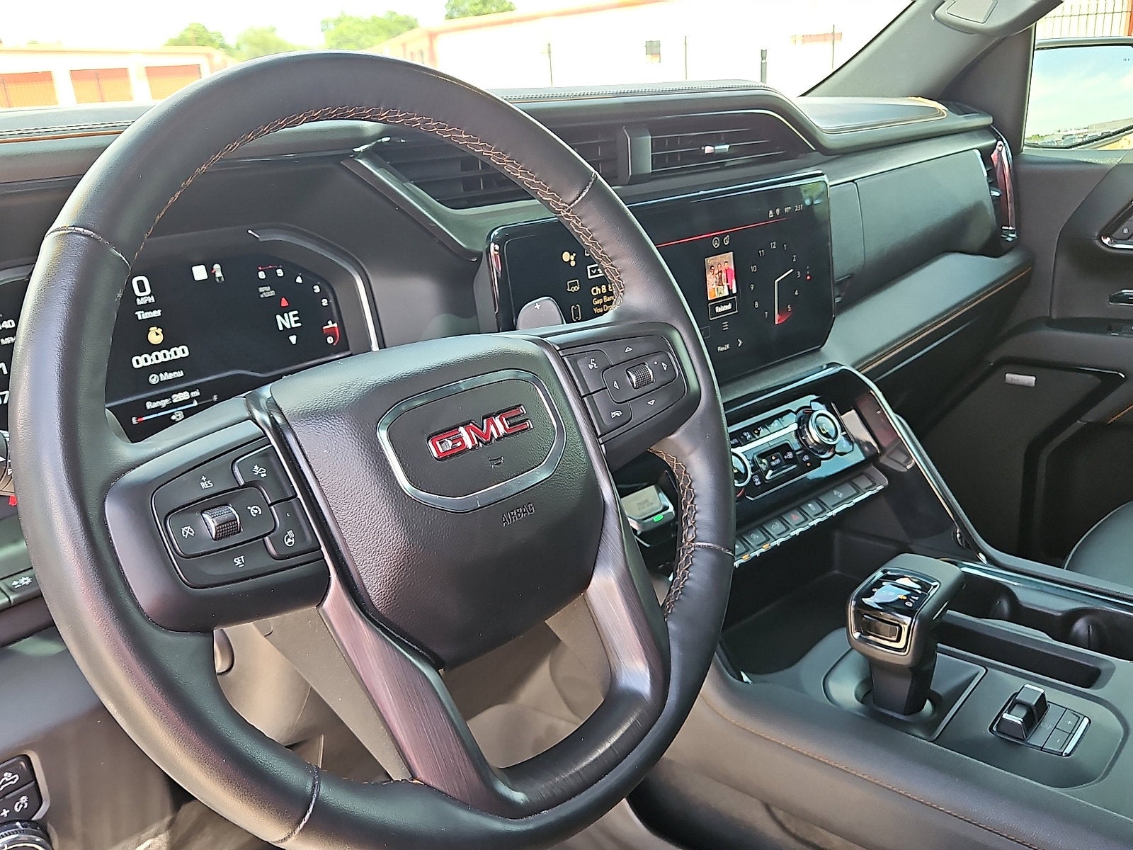 2023 GMC Sierra 1500 AT4