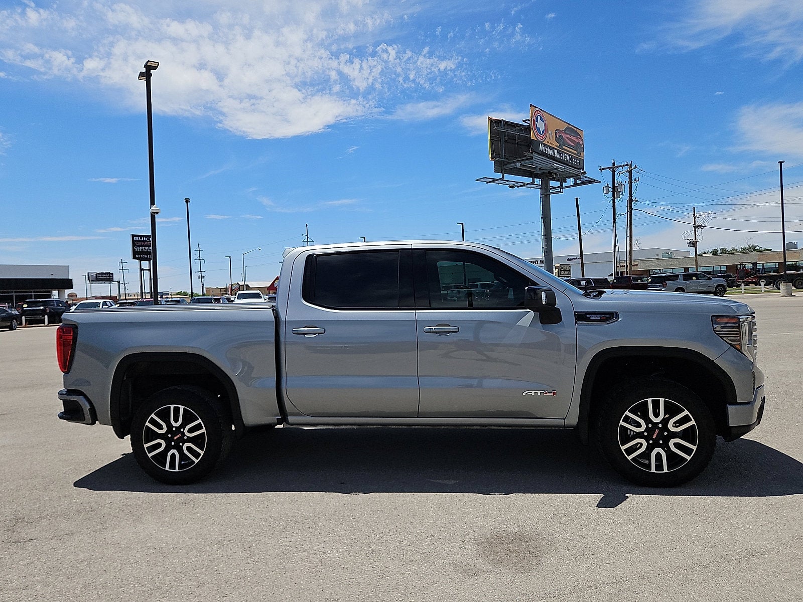 2023 GMC Sierra 1500 AT4