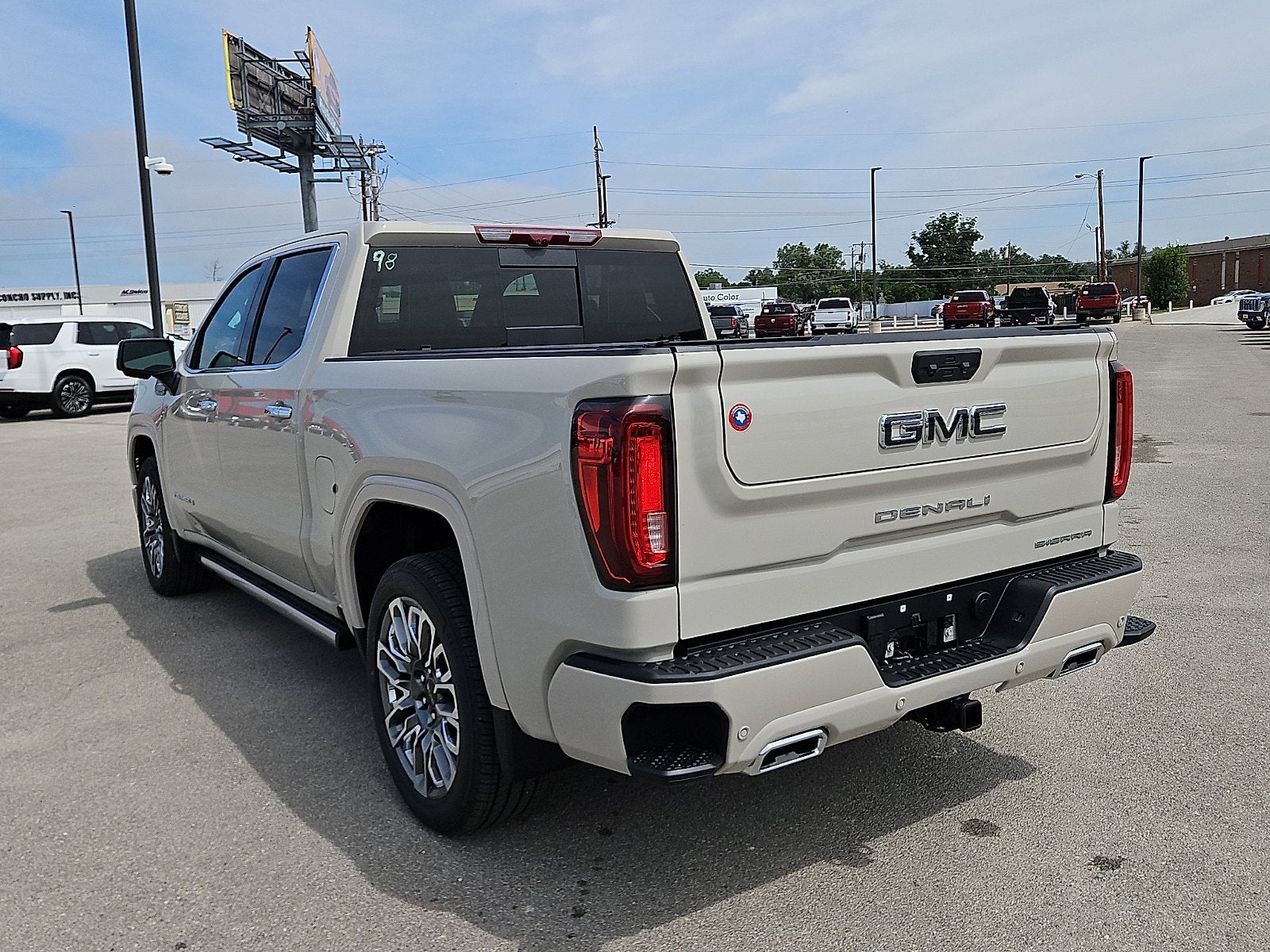 2026 GMC Sierra 1500 Denali Ultimate - Photo 3
