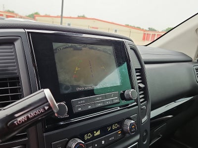 2023 Nissan TITAN Crew Cab SV 4x2