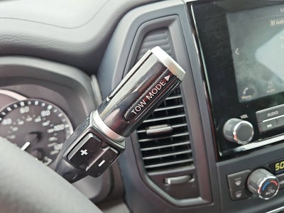 2023 Nissan TITAN Crew Cab SV 4x2