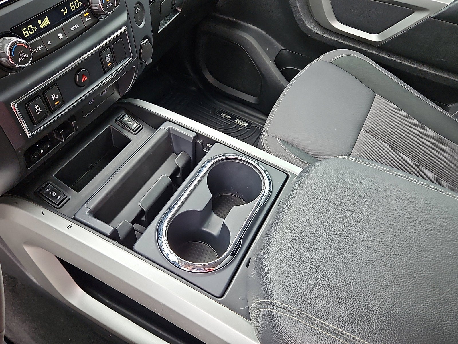 2023 Nissan TITAN Crew Cab SV 4x2