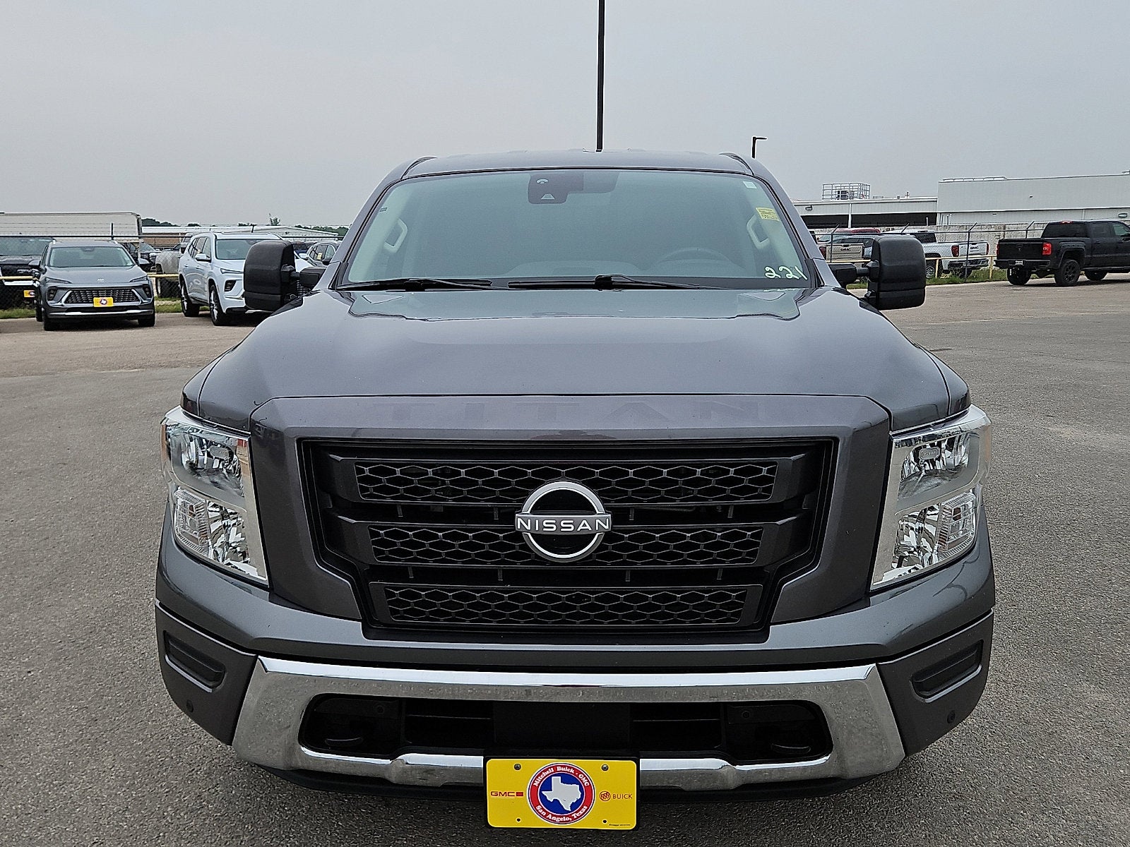 2023 Nissan TITAN Crew Cab SV 4x2