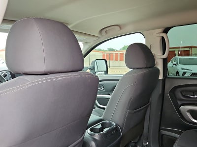 2023 Nissan TITAN Crew Cab SV 4x2