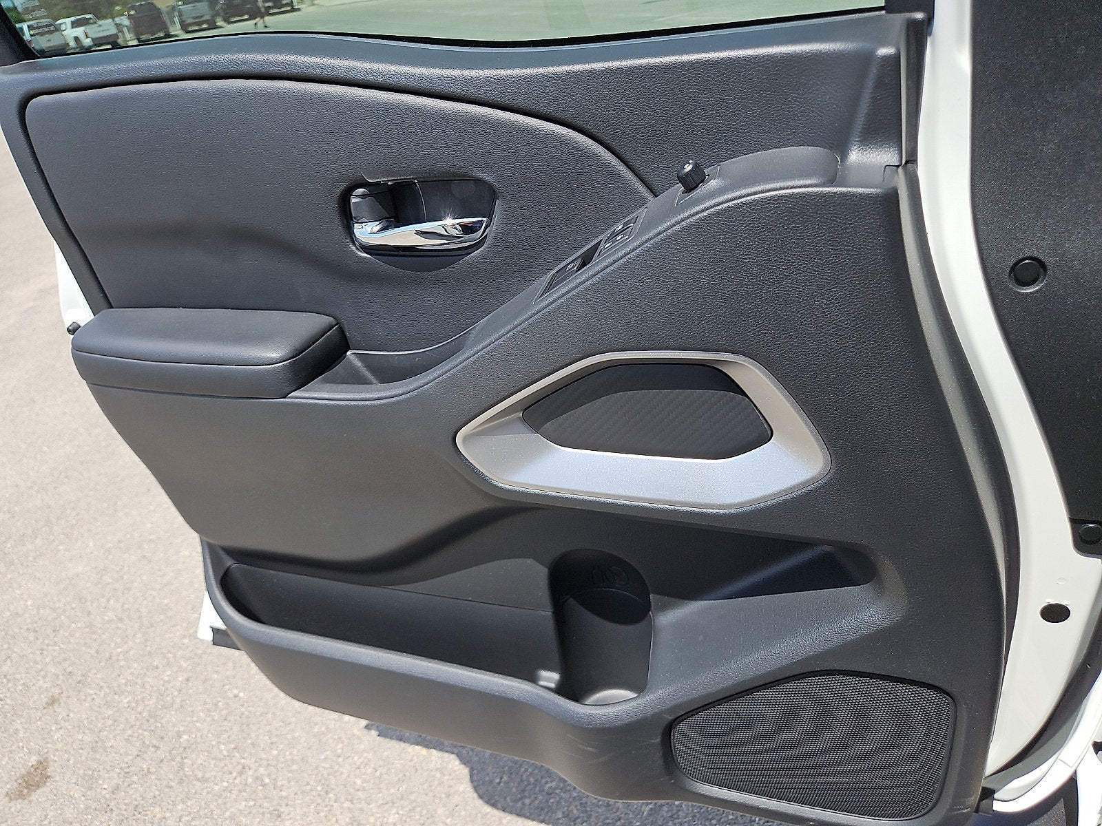 2025 Nissan Frontier King Cab SV 4x2