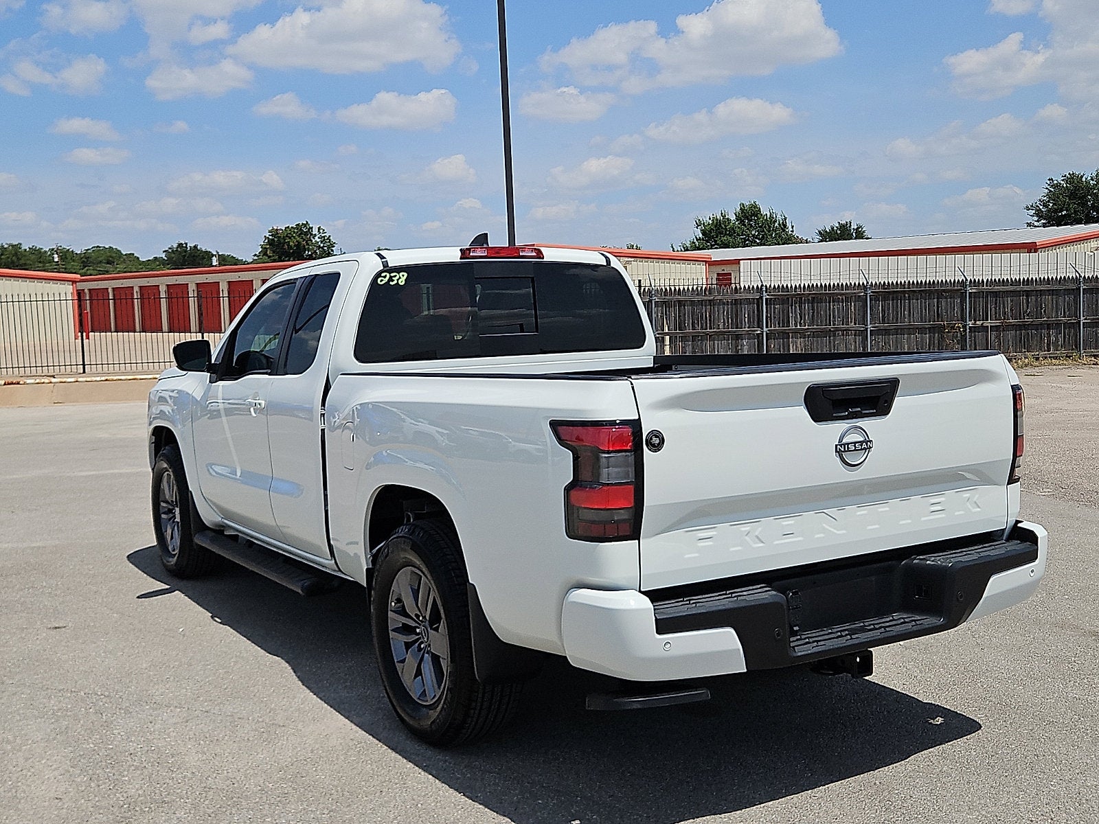 2025 Nissan Frontier King Cab SV 4x2