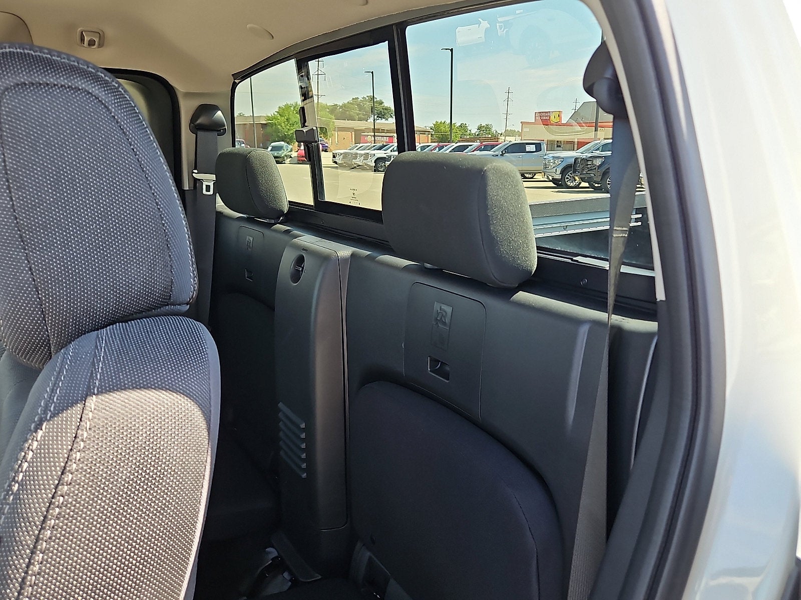 2025 Nissan Frontier King Cab SV 4x2