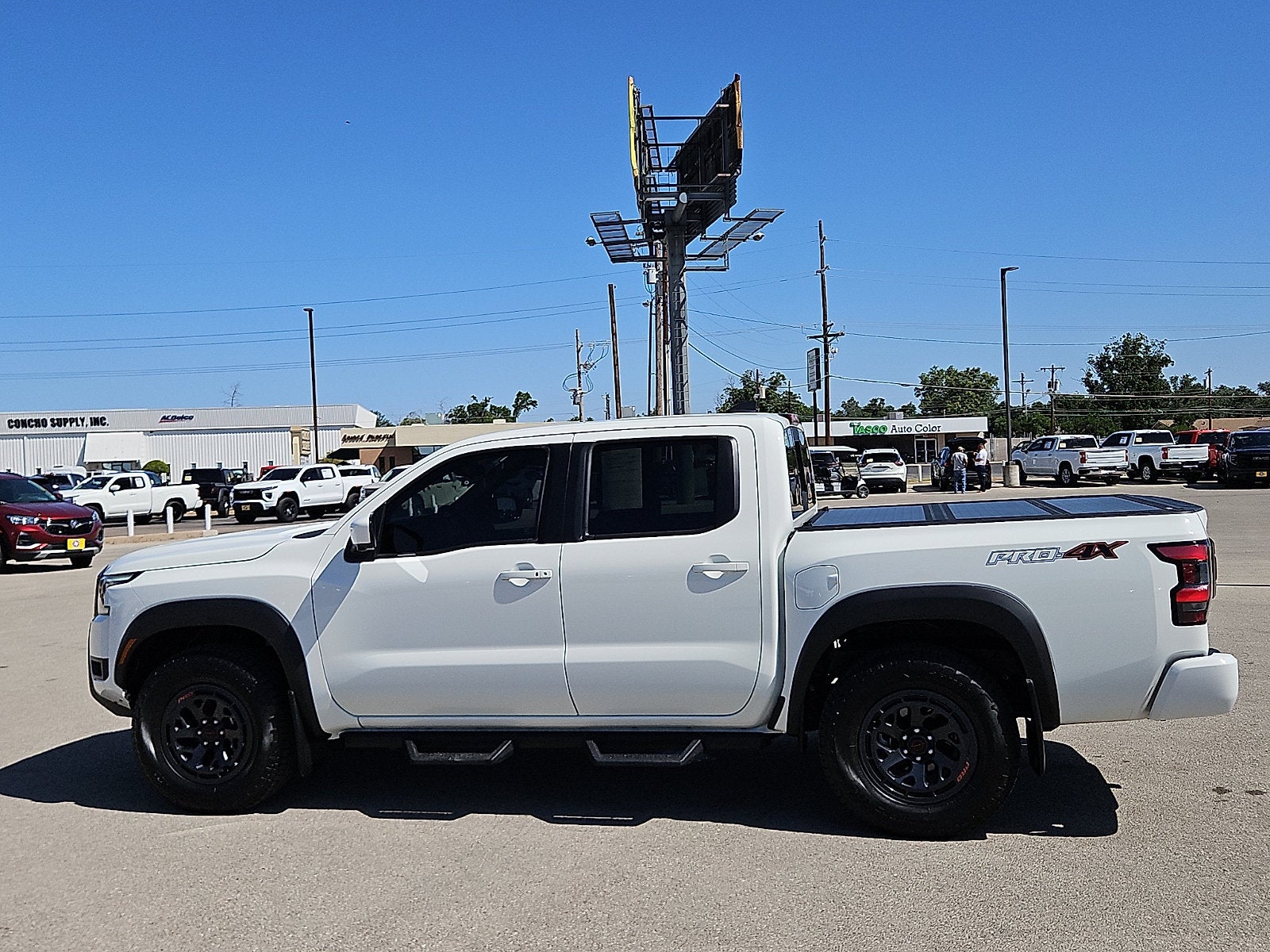 2026 Nissan Frontier Crew Cab PRO-4X 4x4