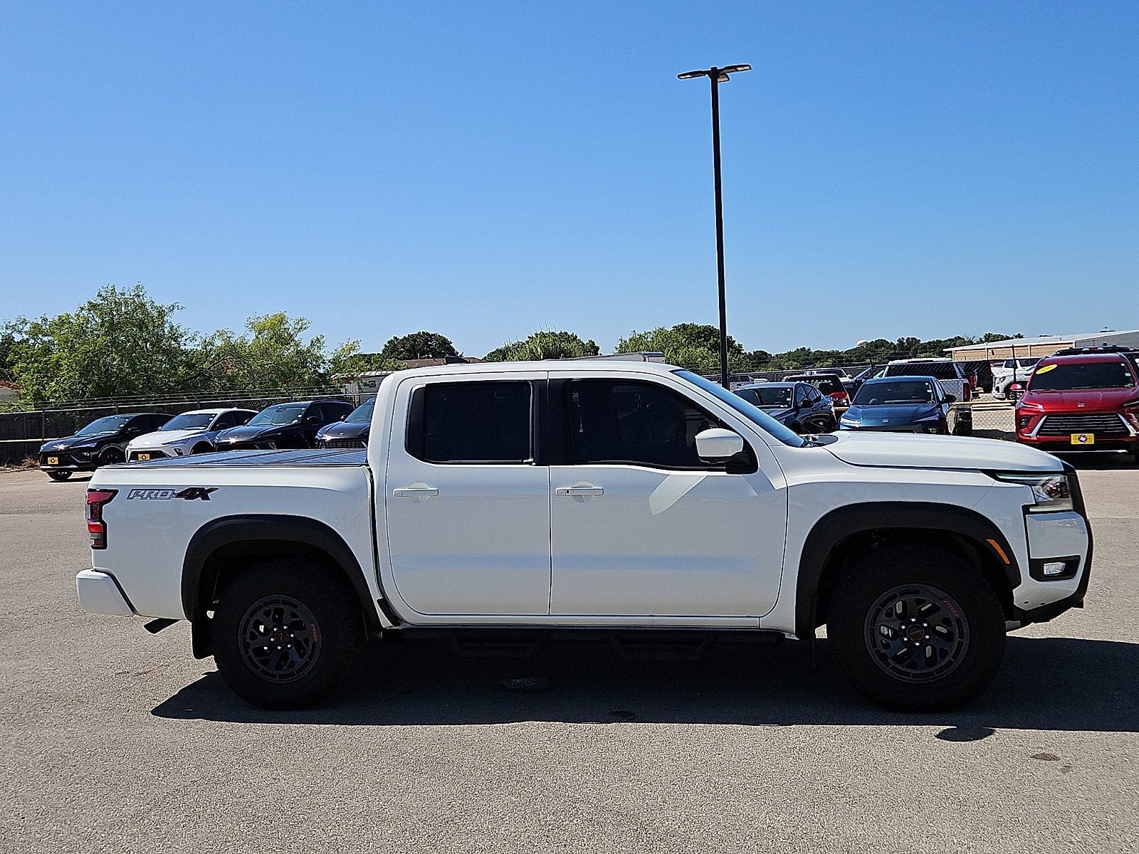 2026 Nissan Frontier Crew Cab PRO-4X 4x4