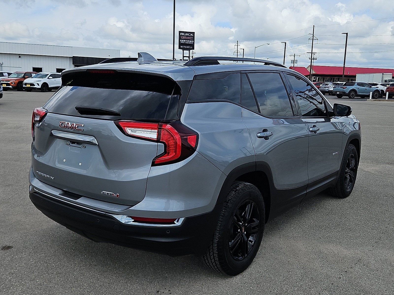 2024 GMC Terrain AT4