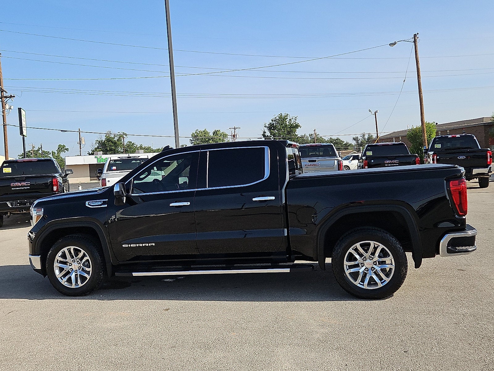 2021 GMC Sierra 1500 SLT