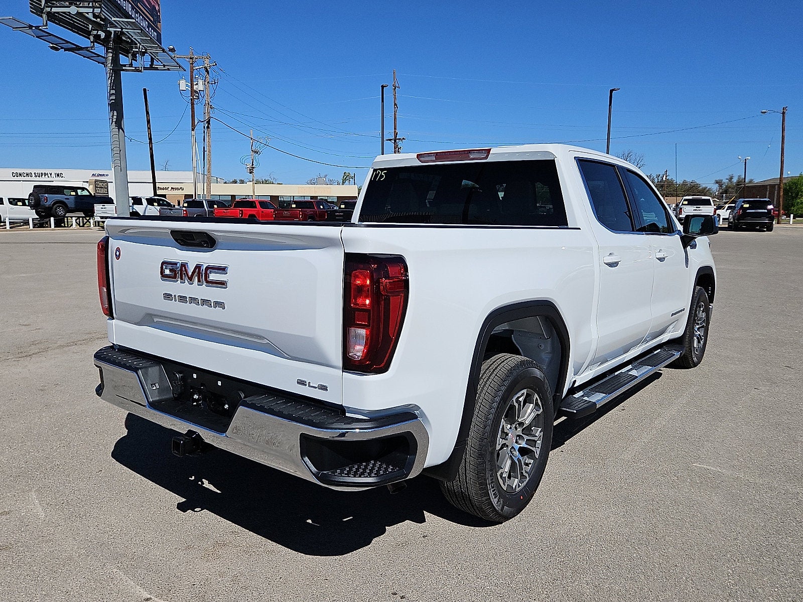 2026 GMC Sierra 1500 SLE