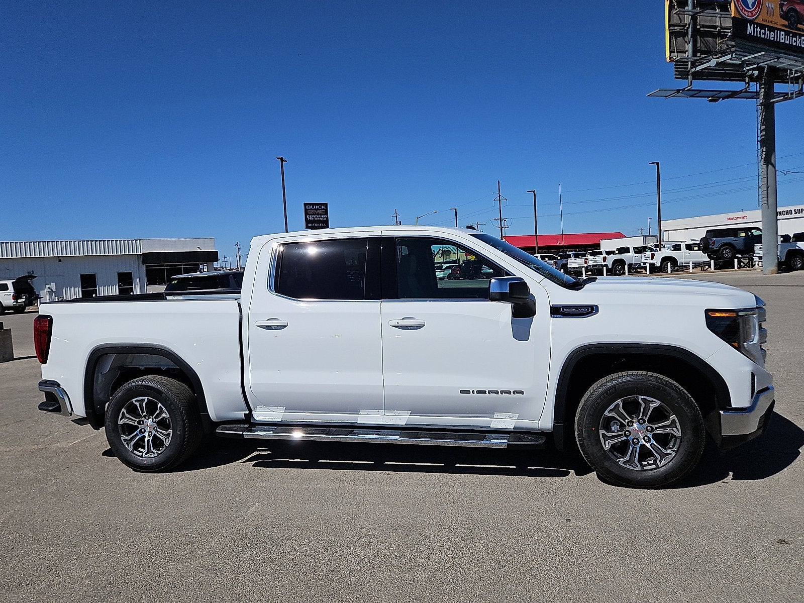 2026 GMC Sierra 1500 SLE
