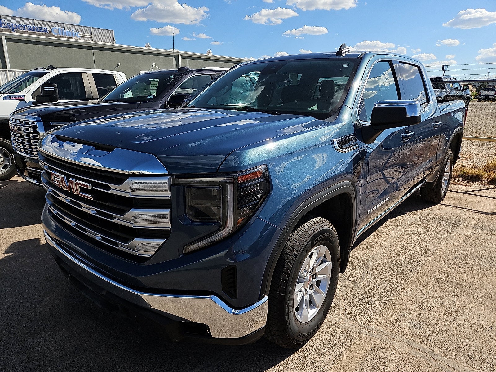 2024 GMC Sierra 1500 SLE