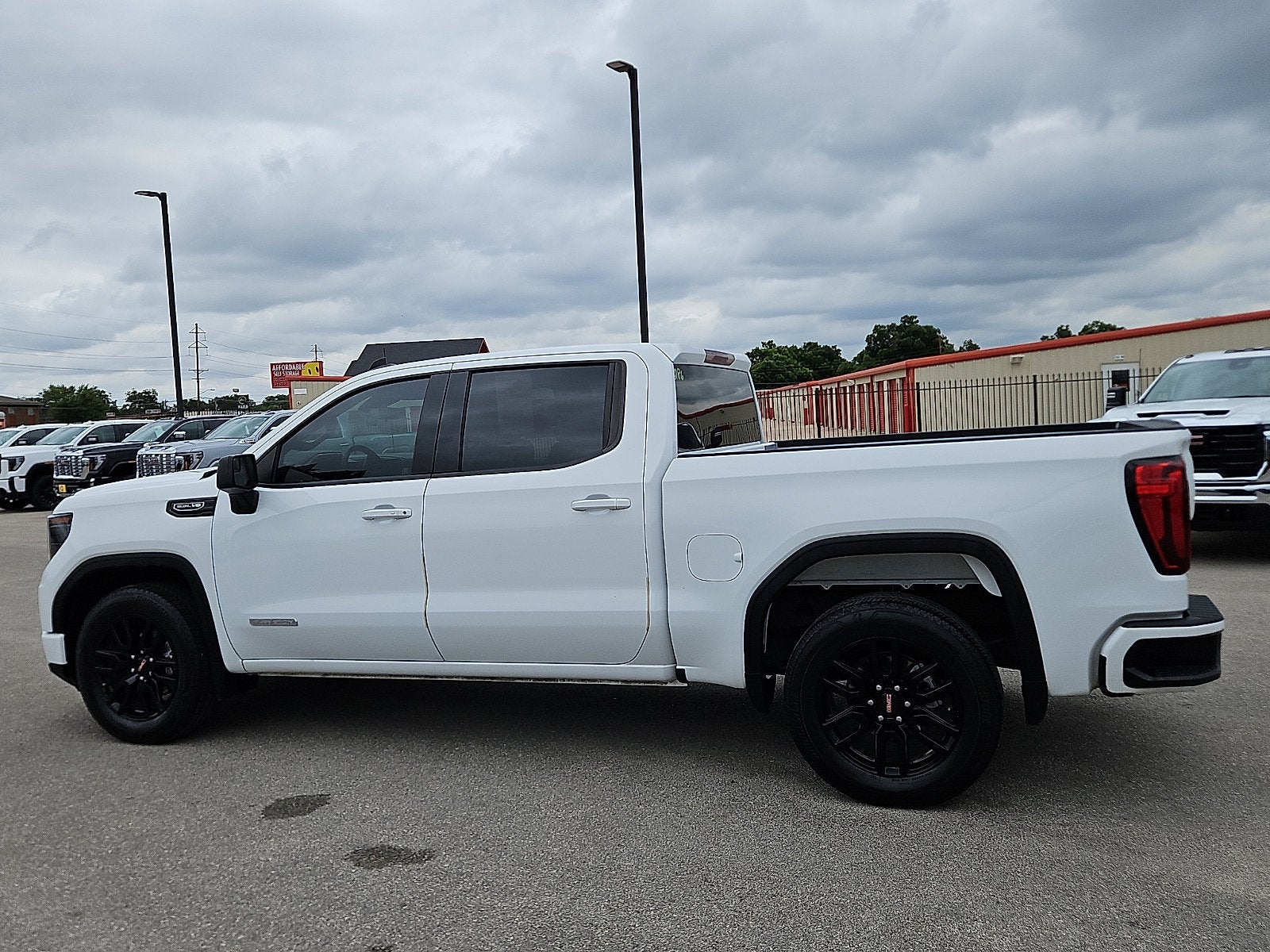 2023 GMC Sierra 1500 Elevation