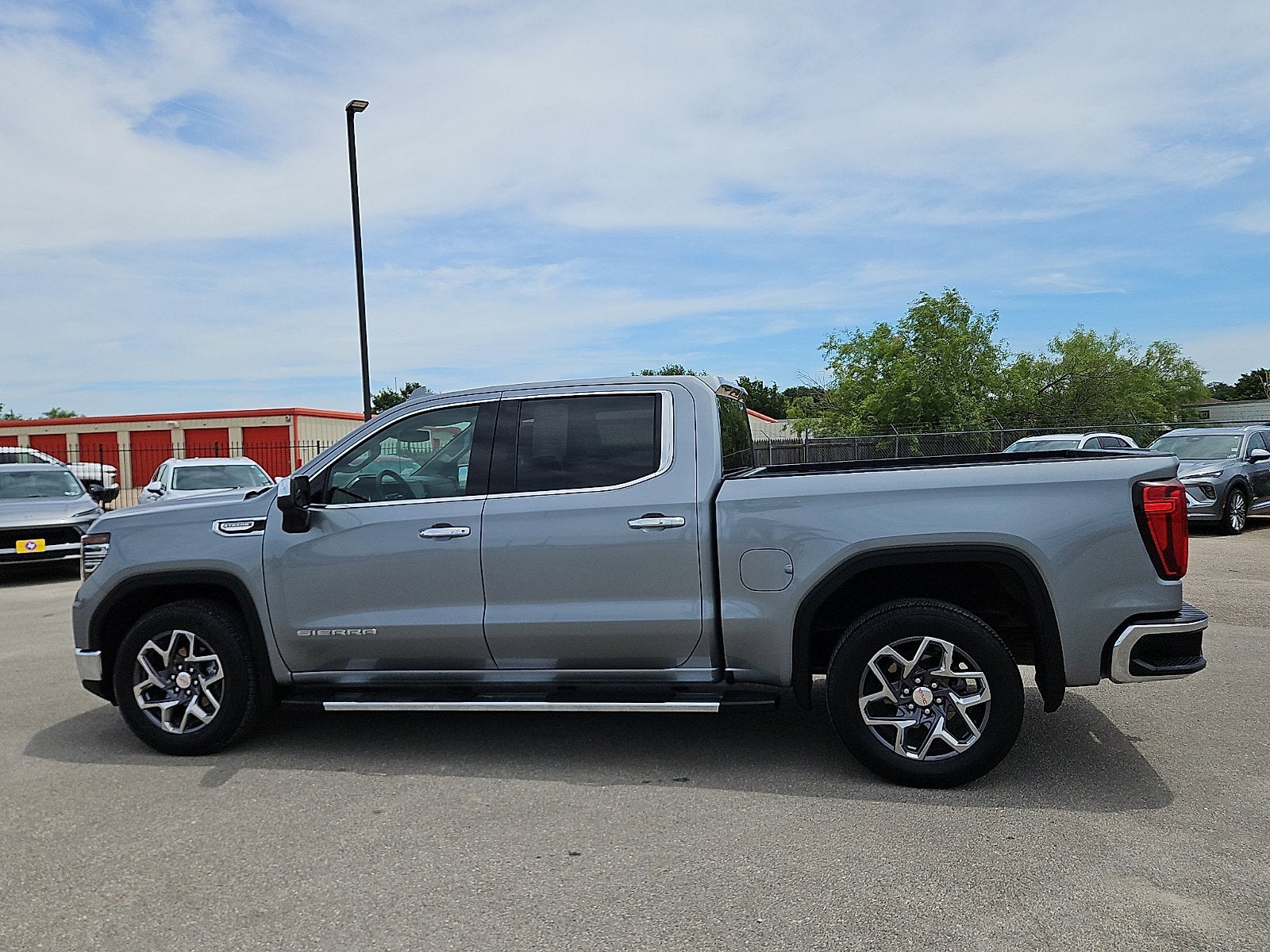 2023 GMC Sierra 1500 SLT