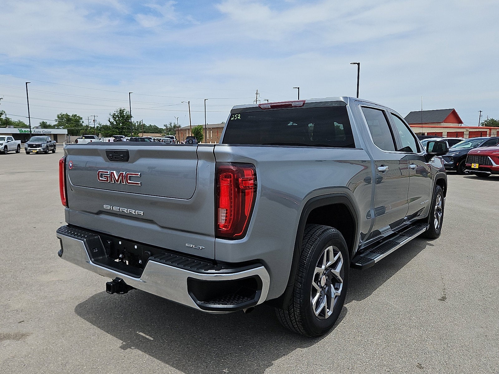 2023 GMC Sierra 1500 SLT