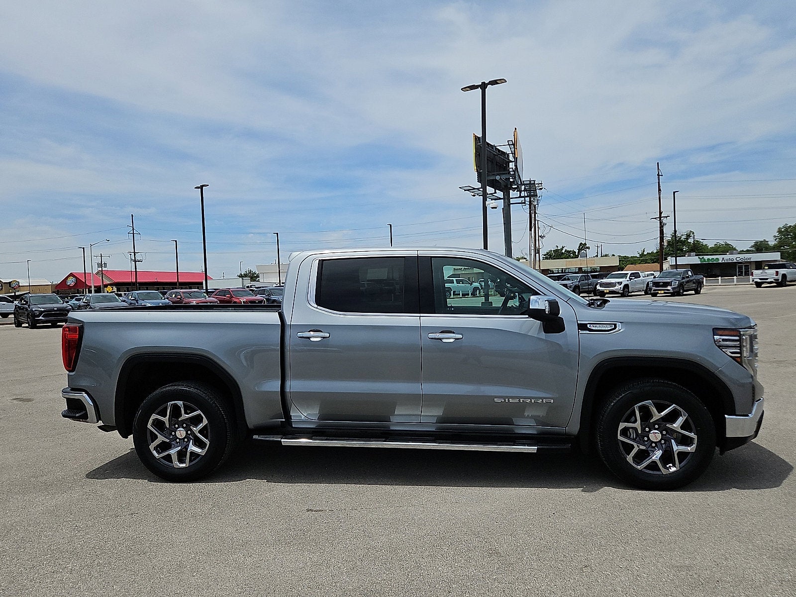 2023 GMC Sierra 1500 SLT