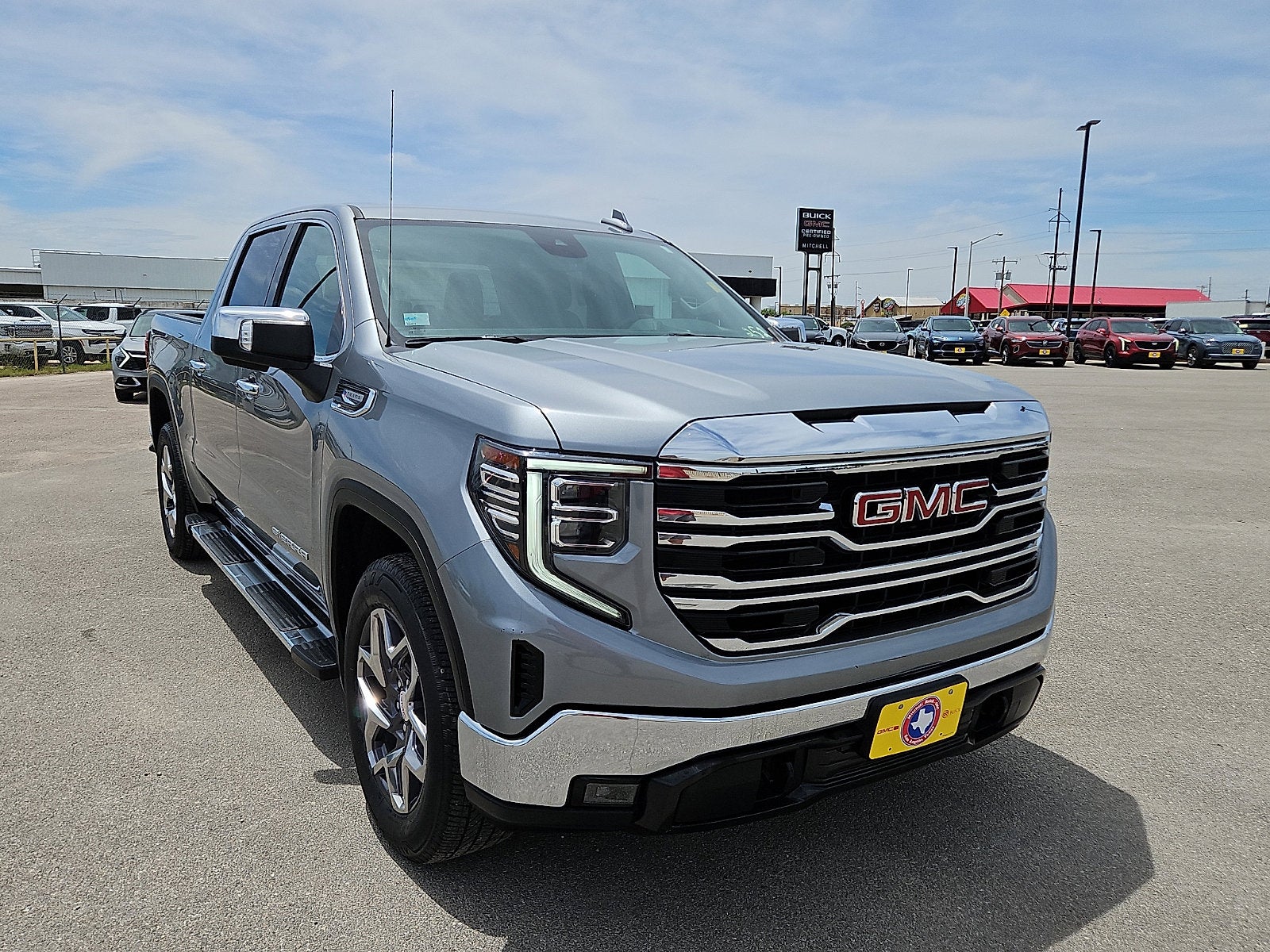 2023 GMC Sierra 1500 SLT