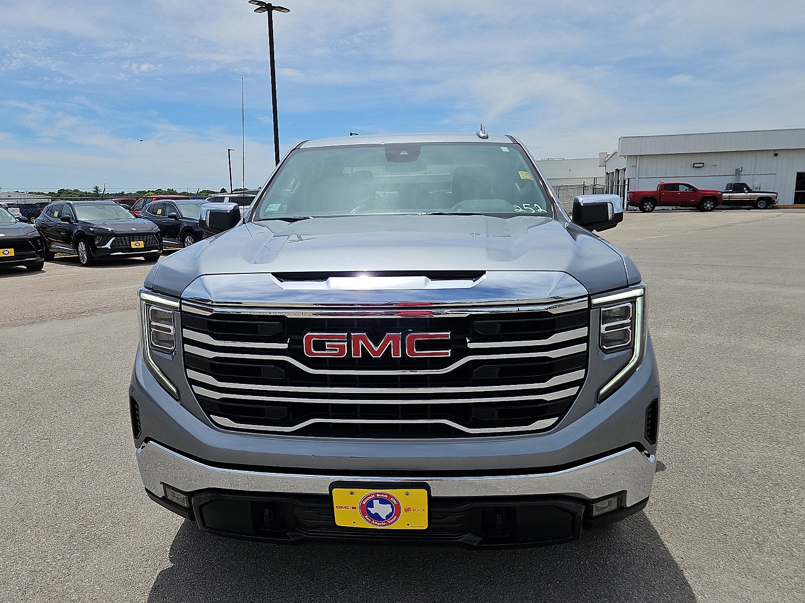 2023 GMC Sierra 1500 SLT