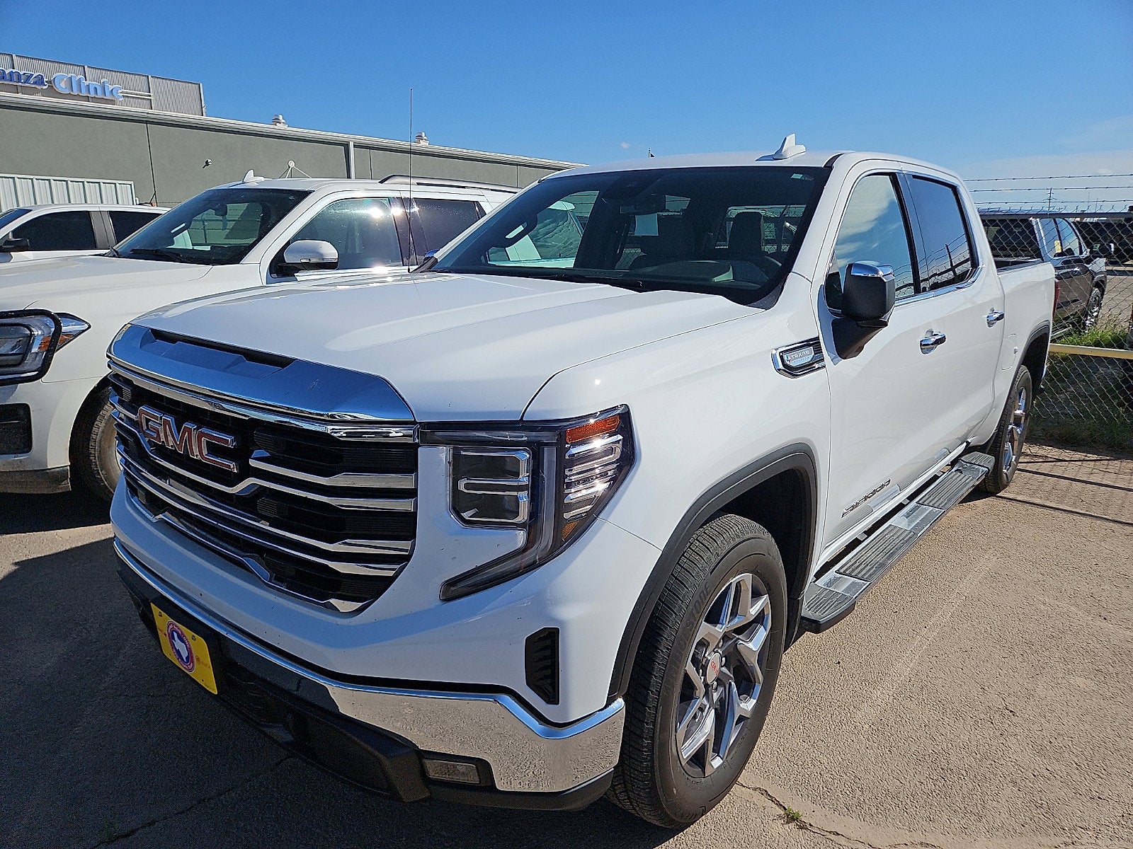 2025 GMC Sierra 2WD Crew Cab Short Box SLT's photo