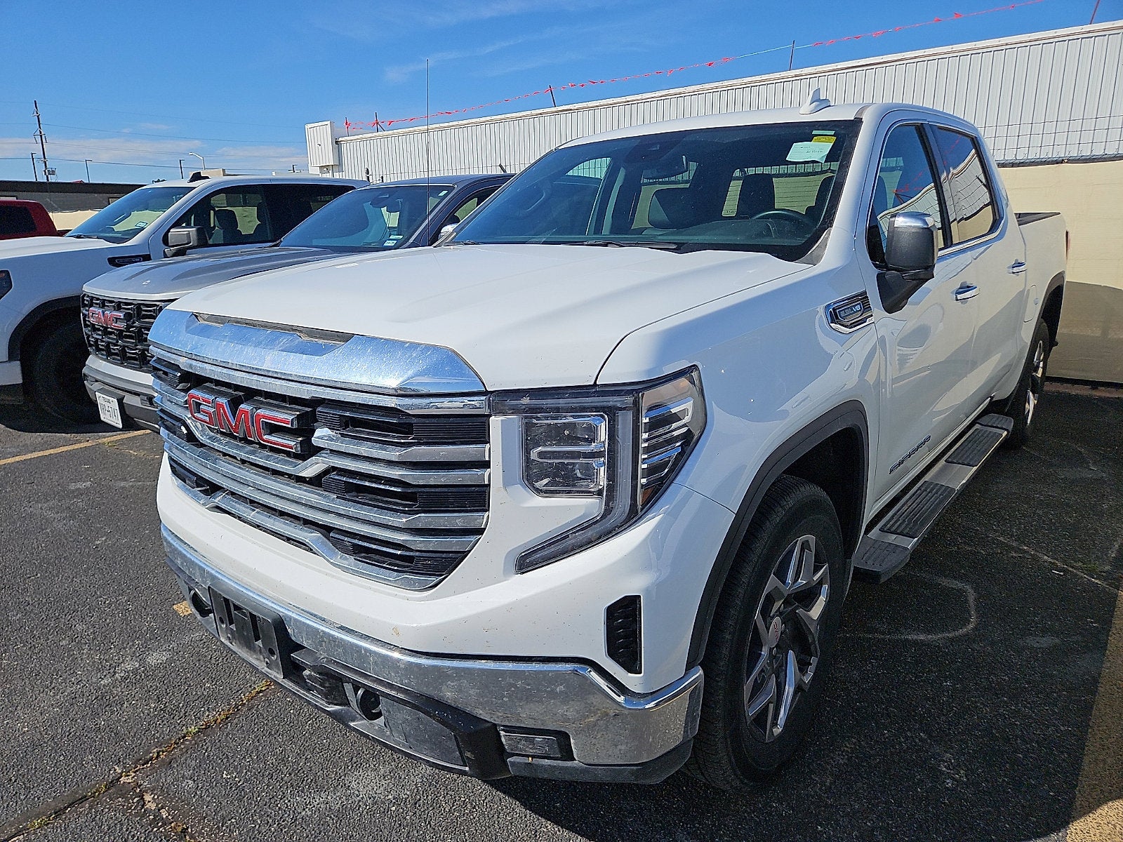 2024 GMC Sierra 2WD Crew Cab Short Box SLT's photo