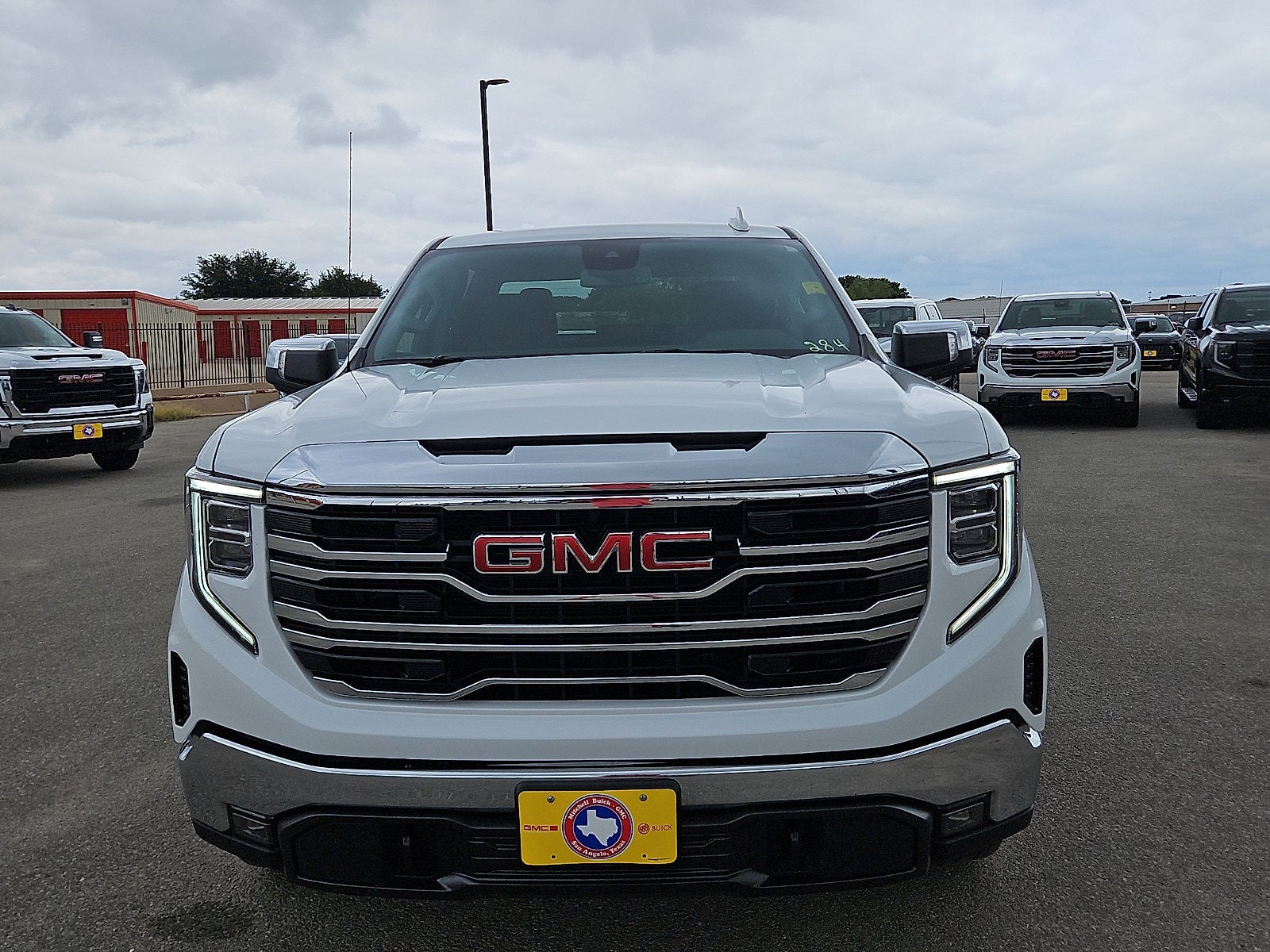2024 GMC Sierra 1500 SLT