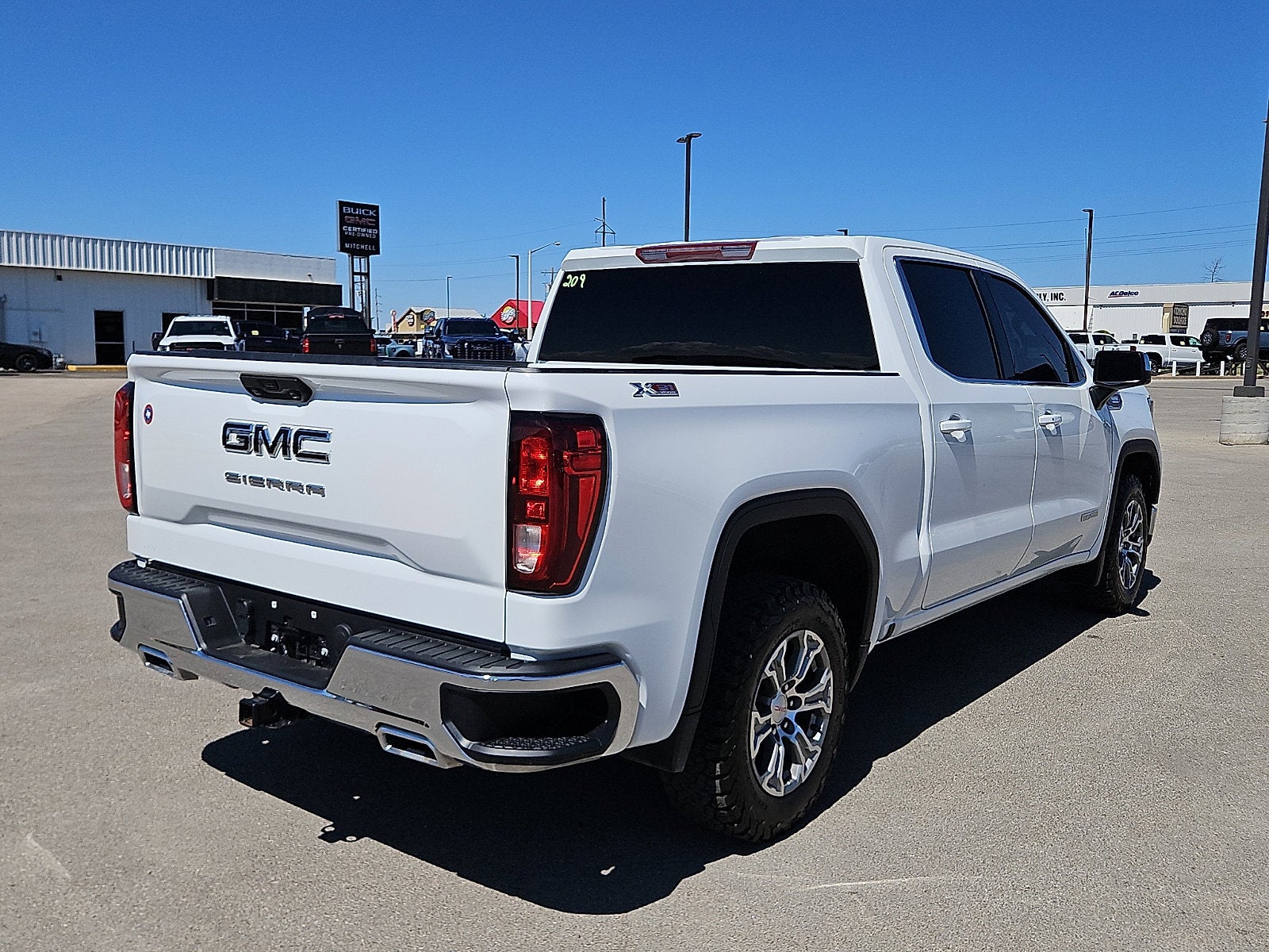 2024 GMC Sierra 1500 SLE