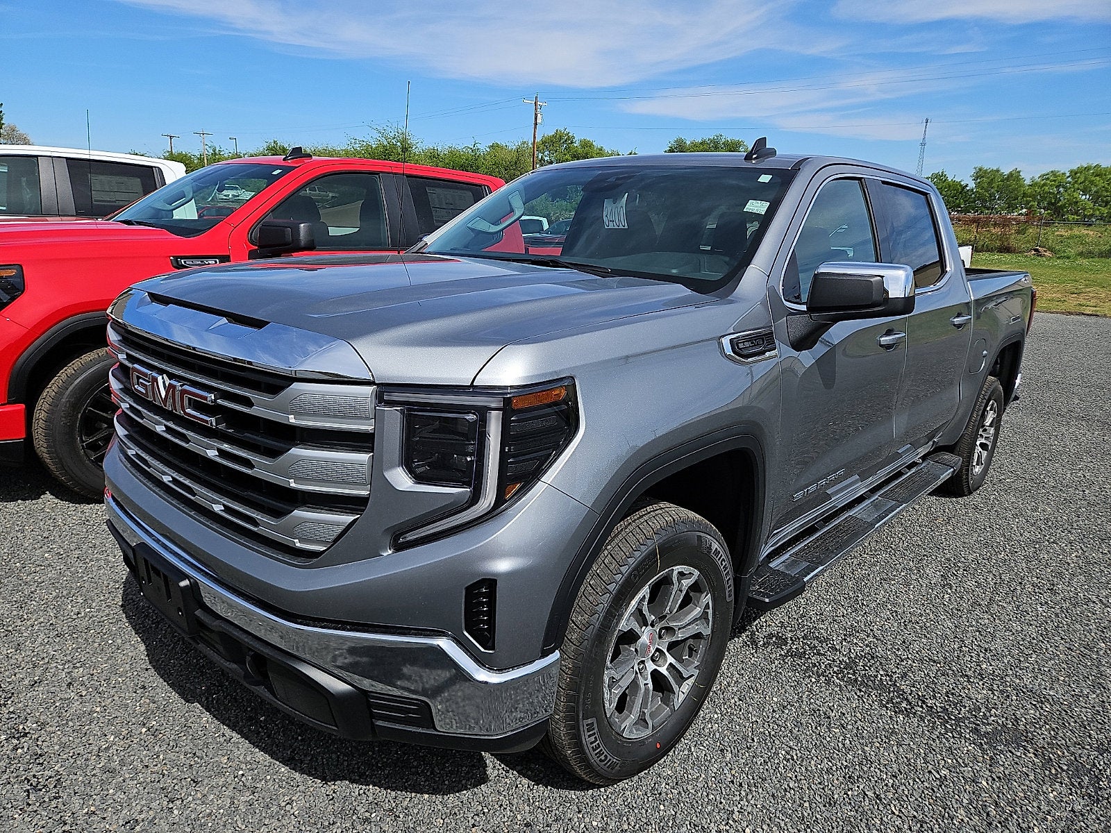2026 GMC Sierra 1500 SLE