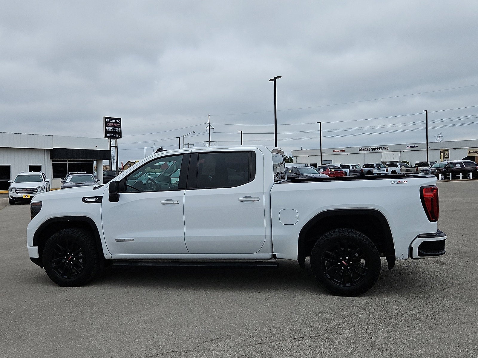 2024 GMC Sierra 1500 Elevation