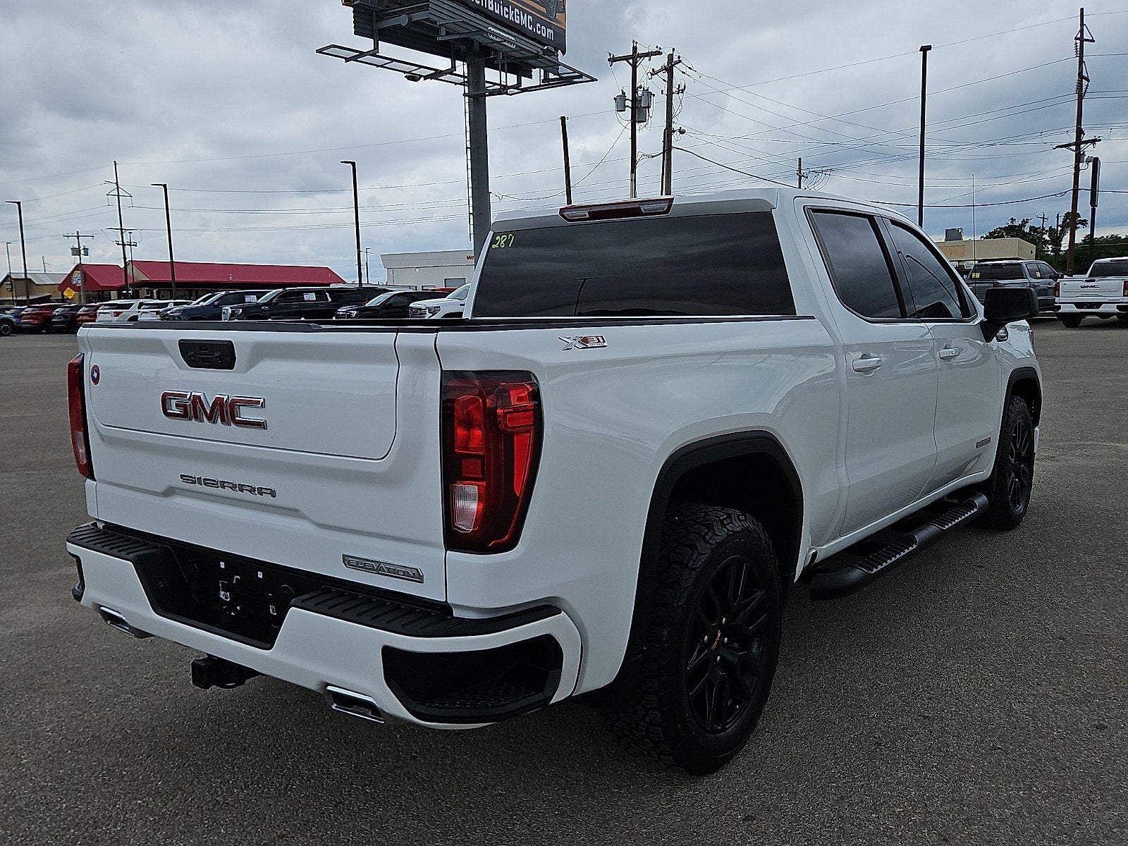 2023 GMC Sierra 1500 Elevation