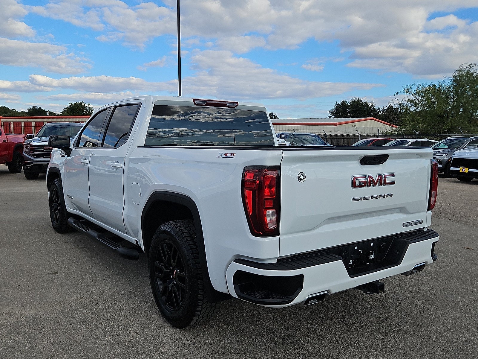 2024 GMC Sierra 1500 Elevation