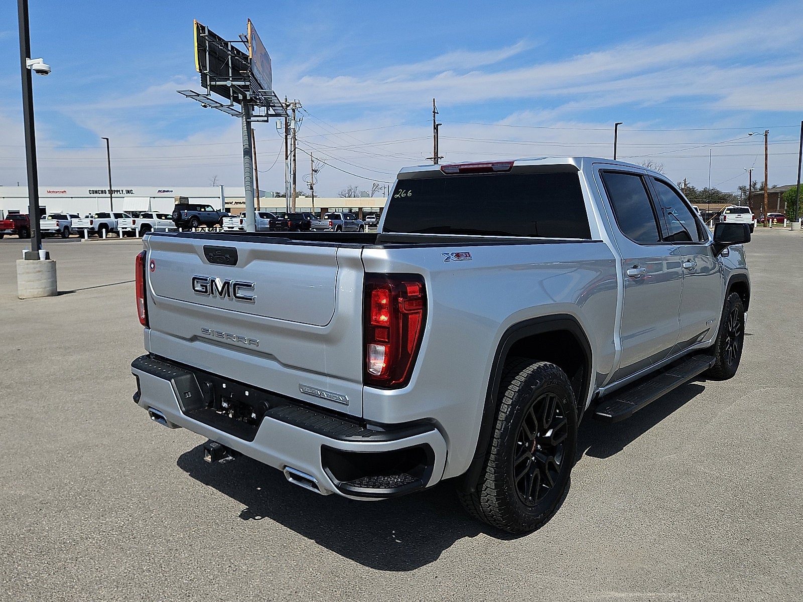2022 GMC Sierra 1500 Elevation