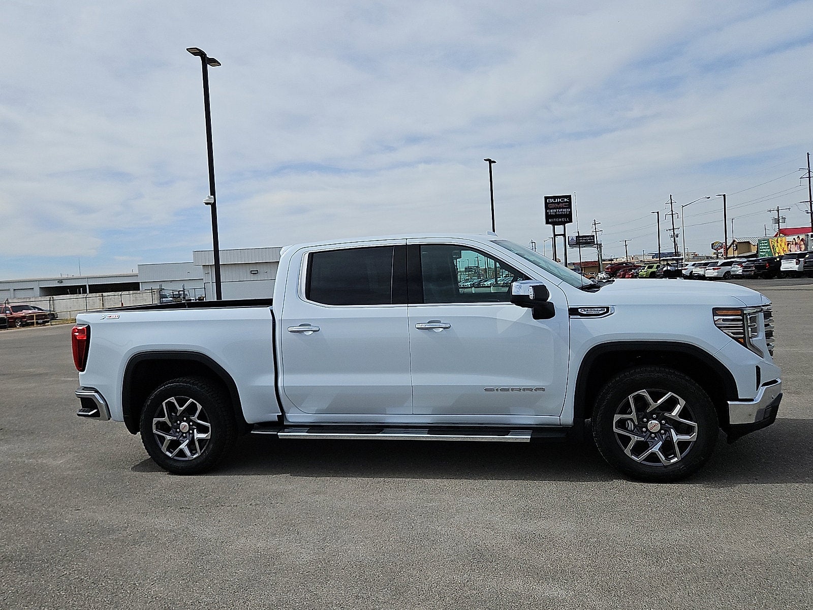 2026 GMC Sierra 1500 SLT