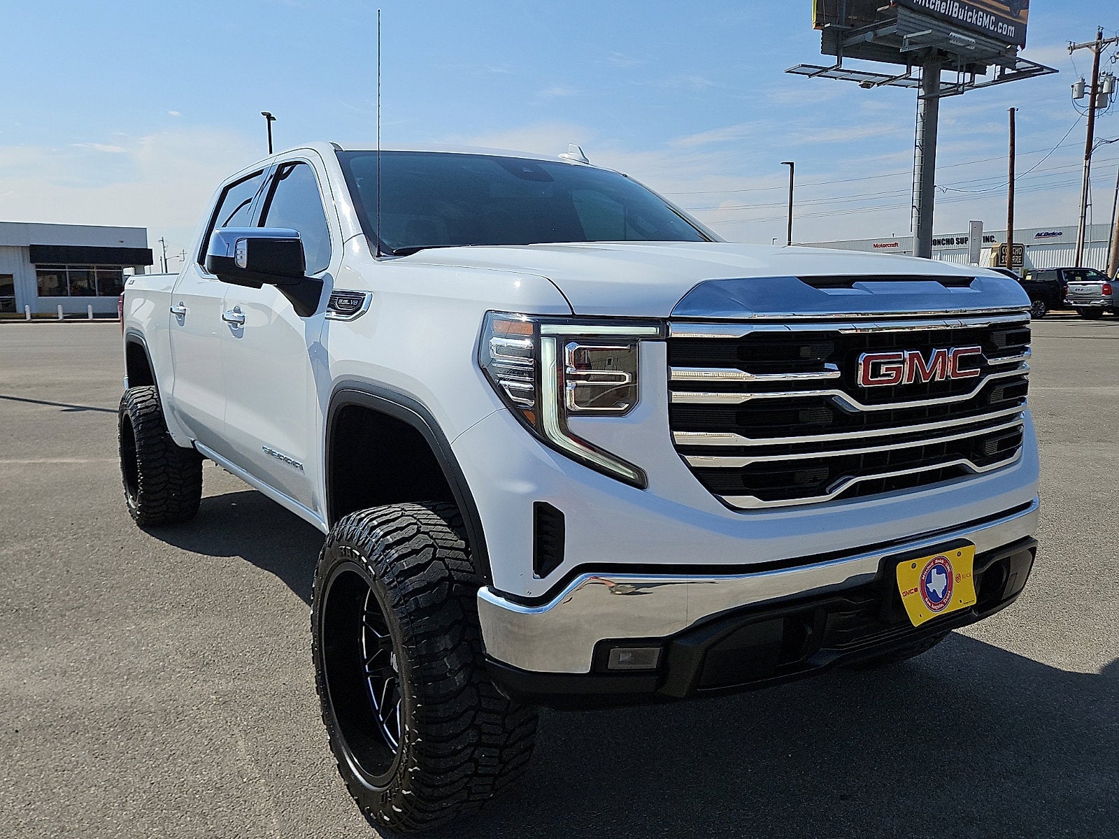 2024 GMC Sierra 1500 SLT