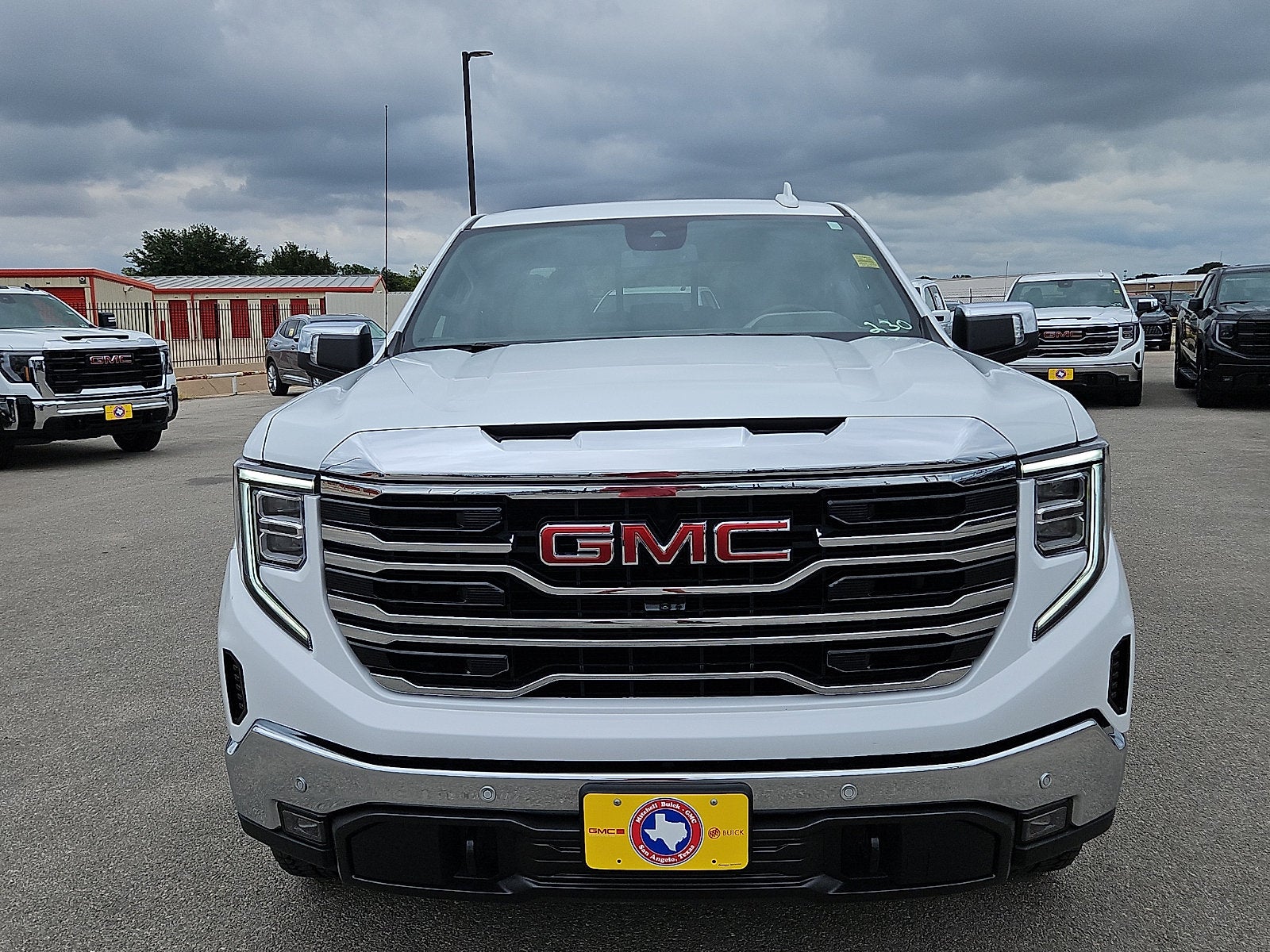 2025 GMC Sierra 1500 SLT