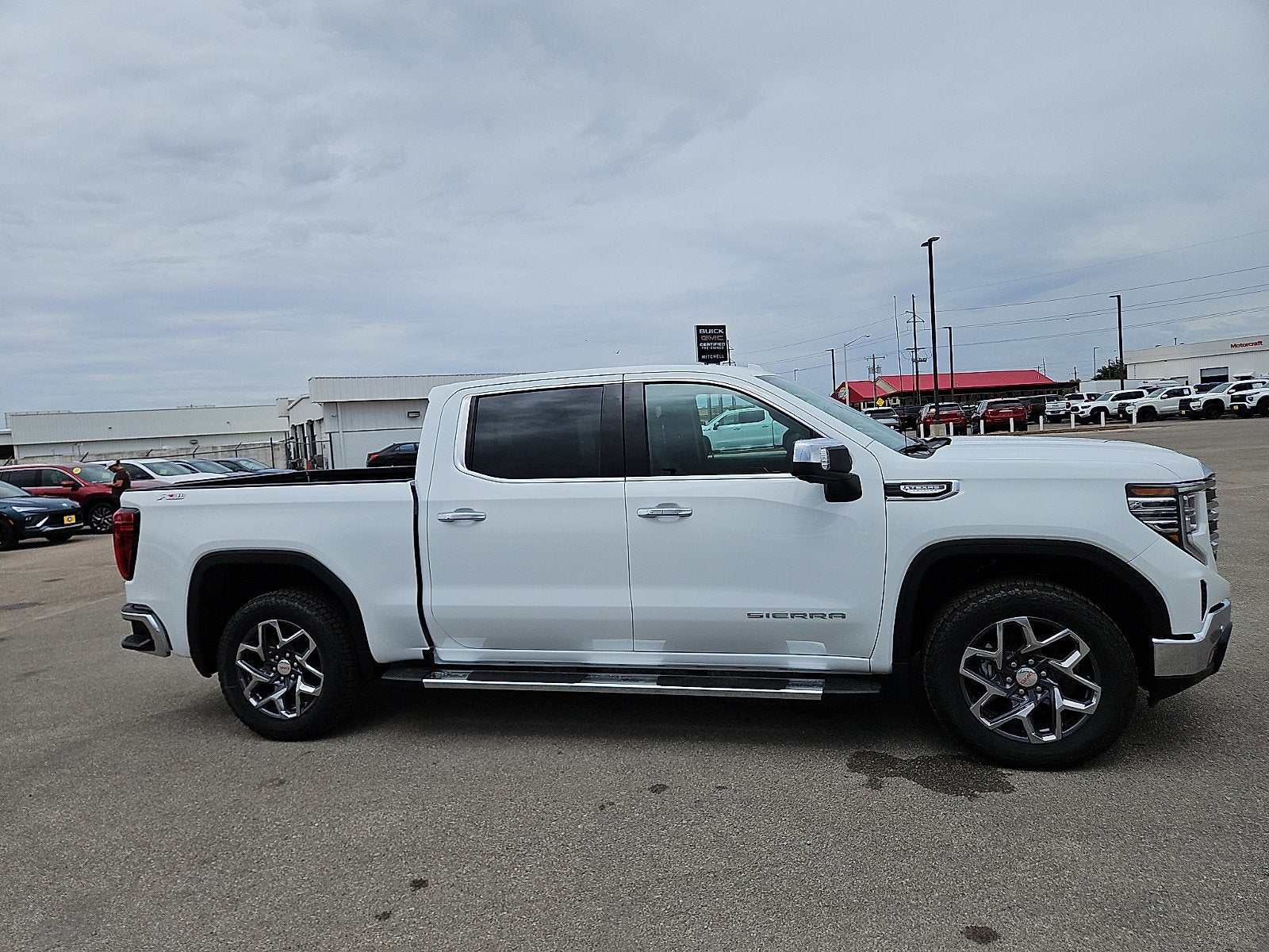 2026 GMC Sierra 1500 SLT