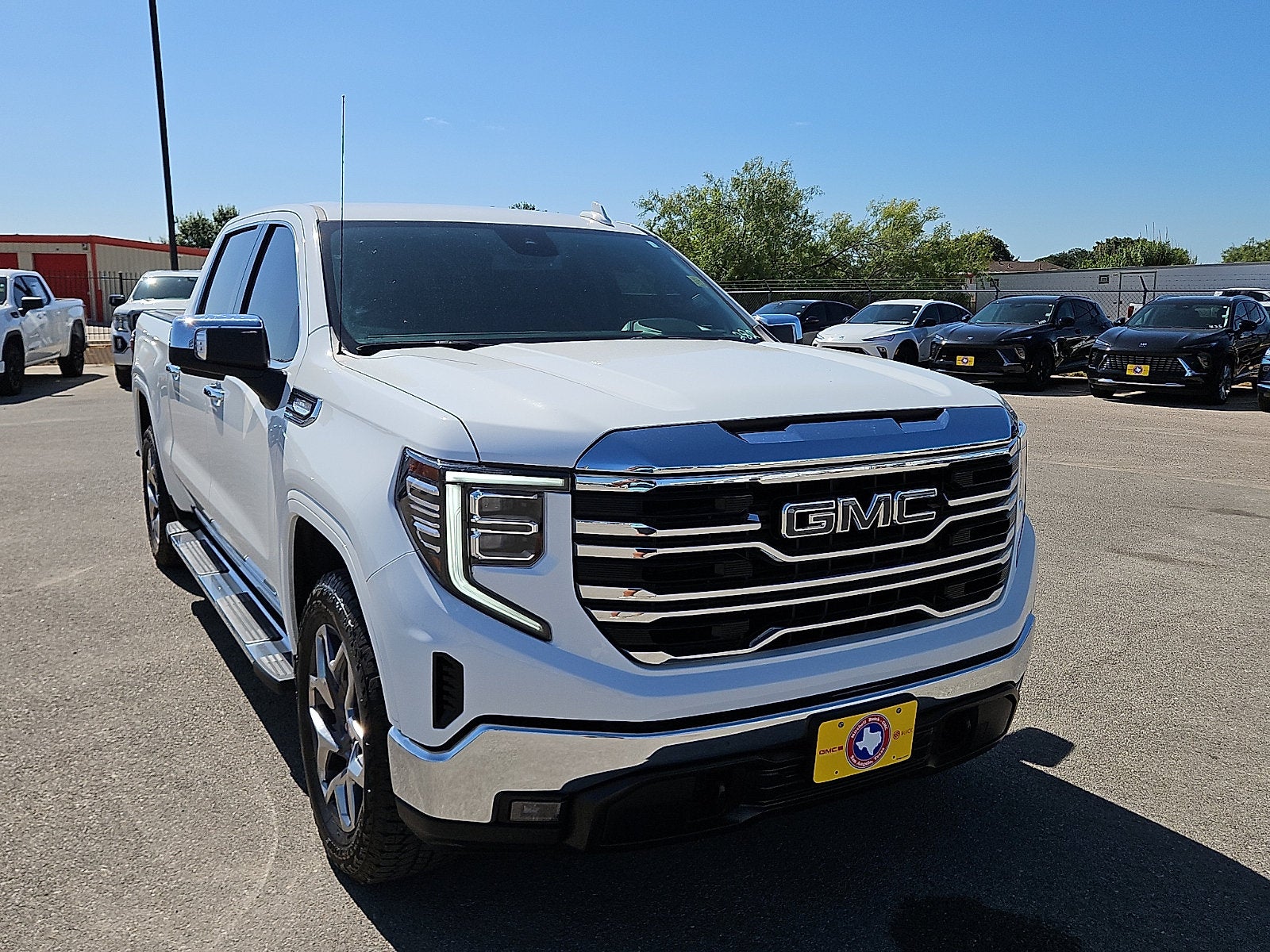 2025 GMC Sierra 1500 SLT