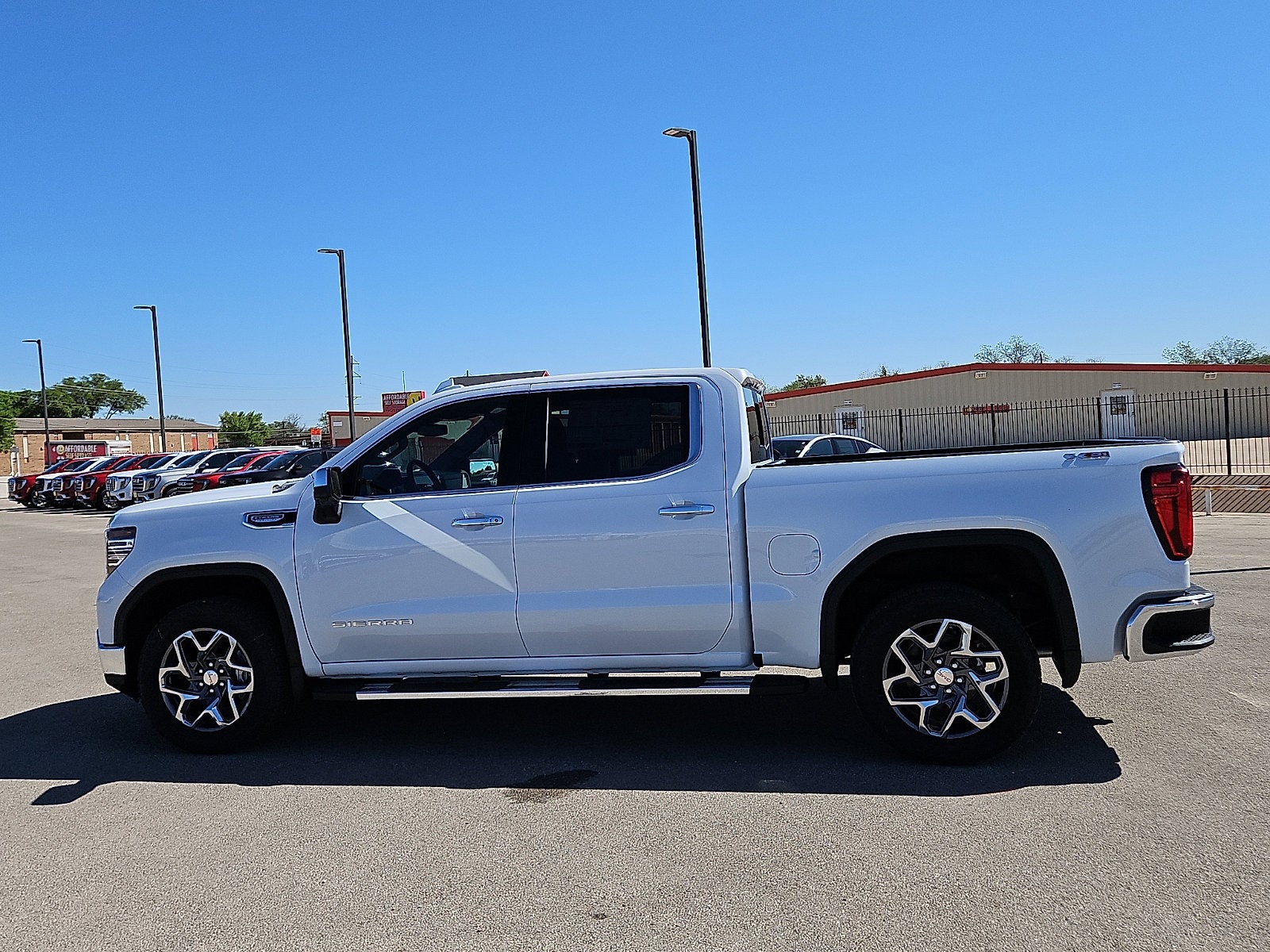2026 GMC Sierra 1500 SLT