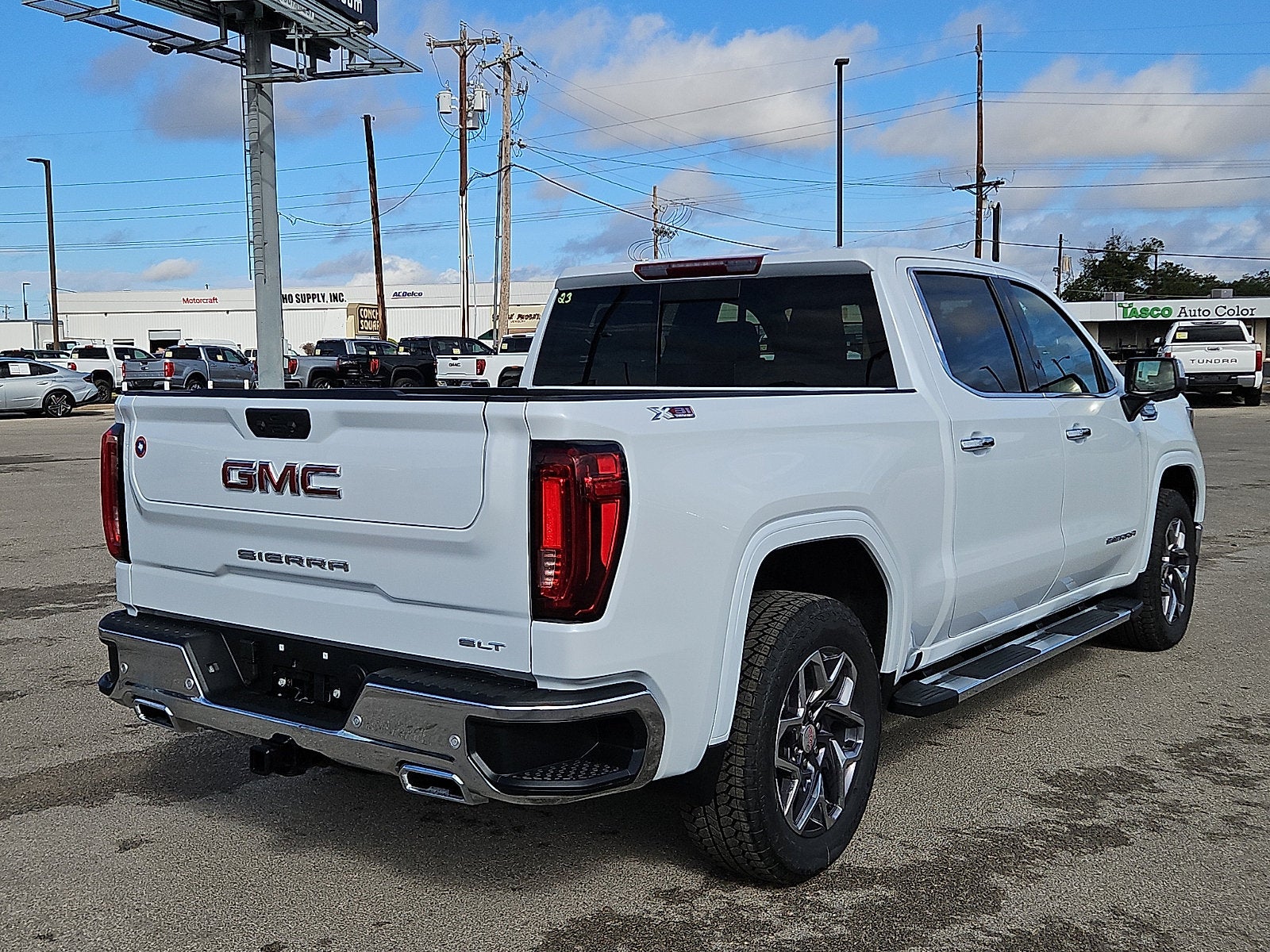 2026 GMC Sierra 1500 SLT
