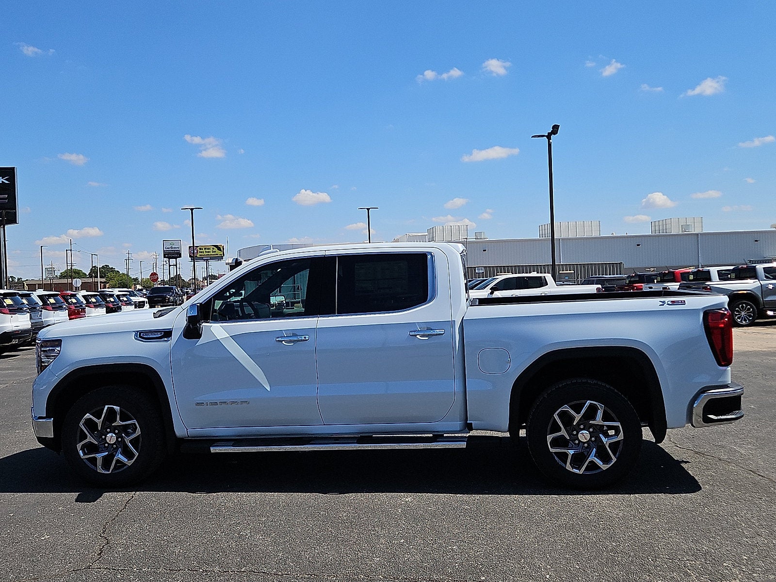 2026 GMC Sierra 1500 SLT
