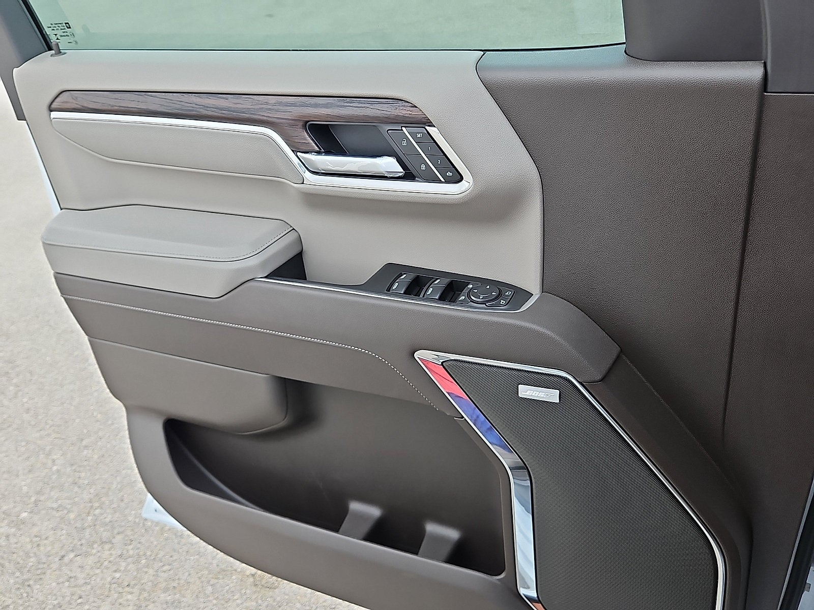 2026 GMC Sierra 1500 SLT - Photo 14